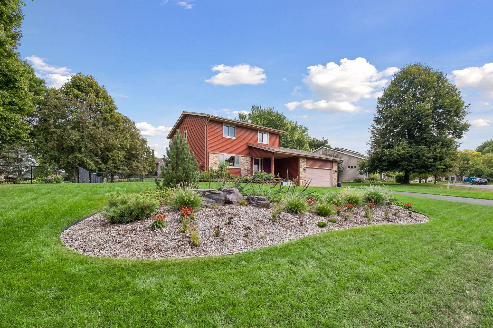 1667 Sherwood WAY, Eagan, MN 55122