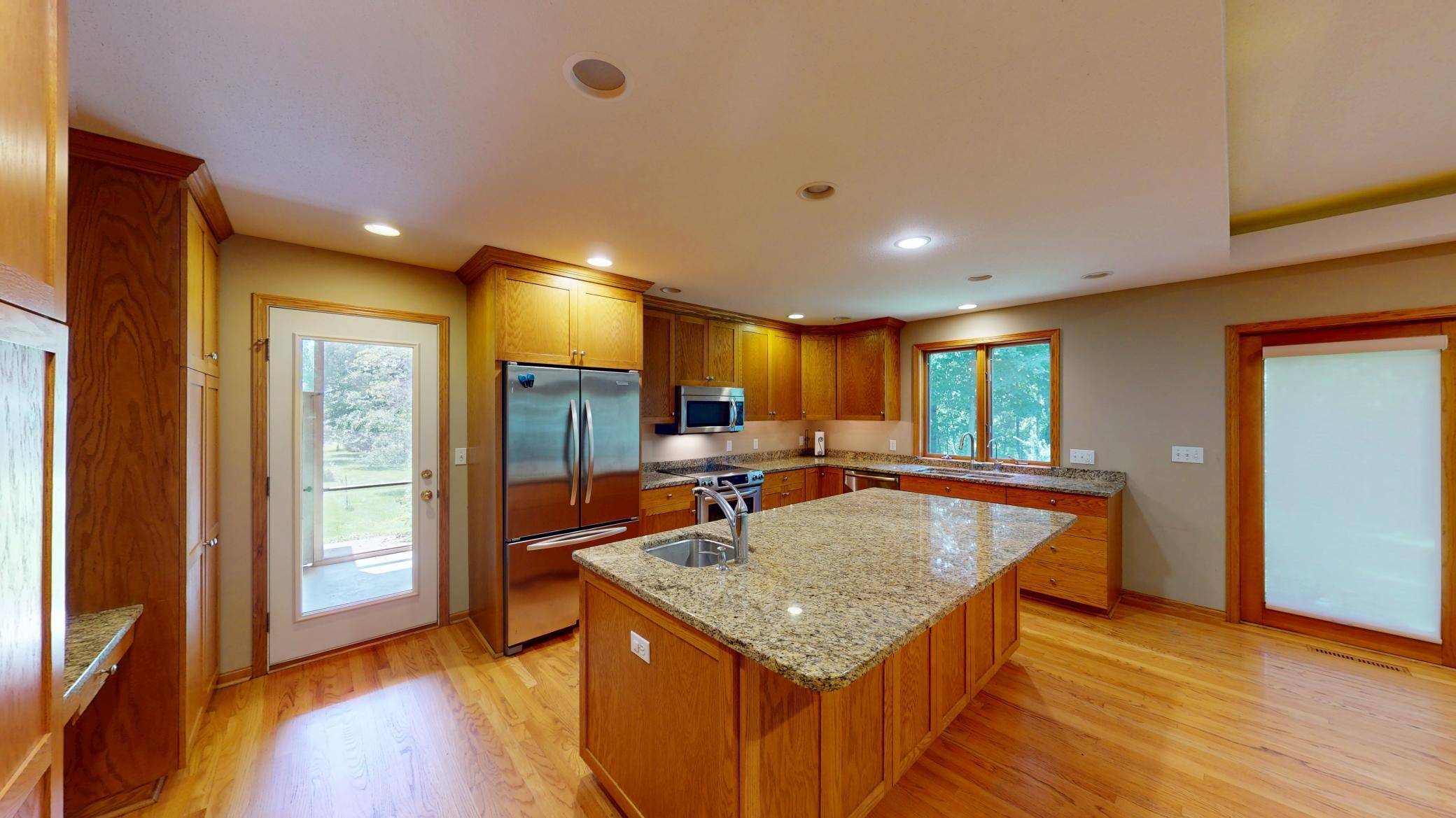 615 Trollwood DR, Albert Lea, MN 56007
