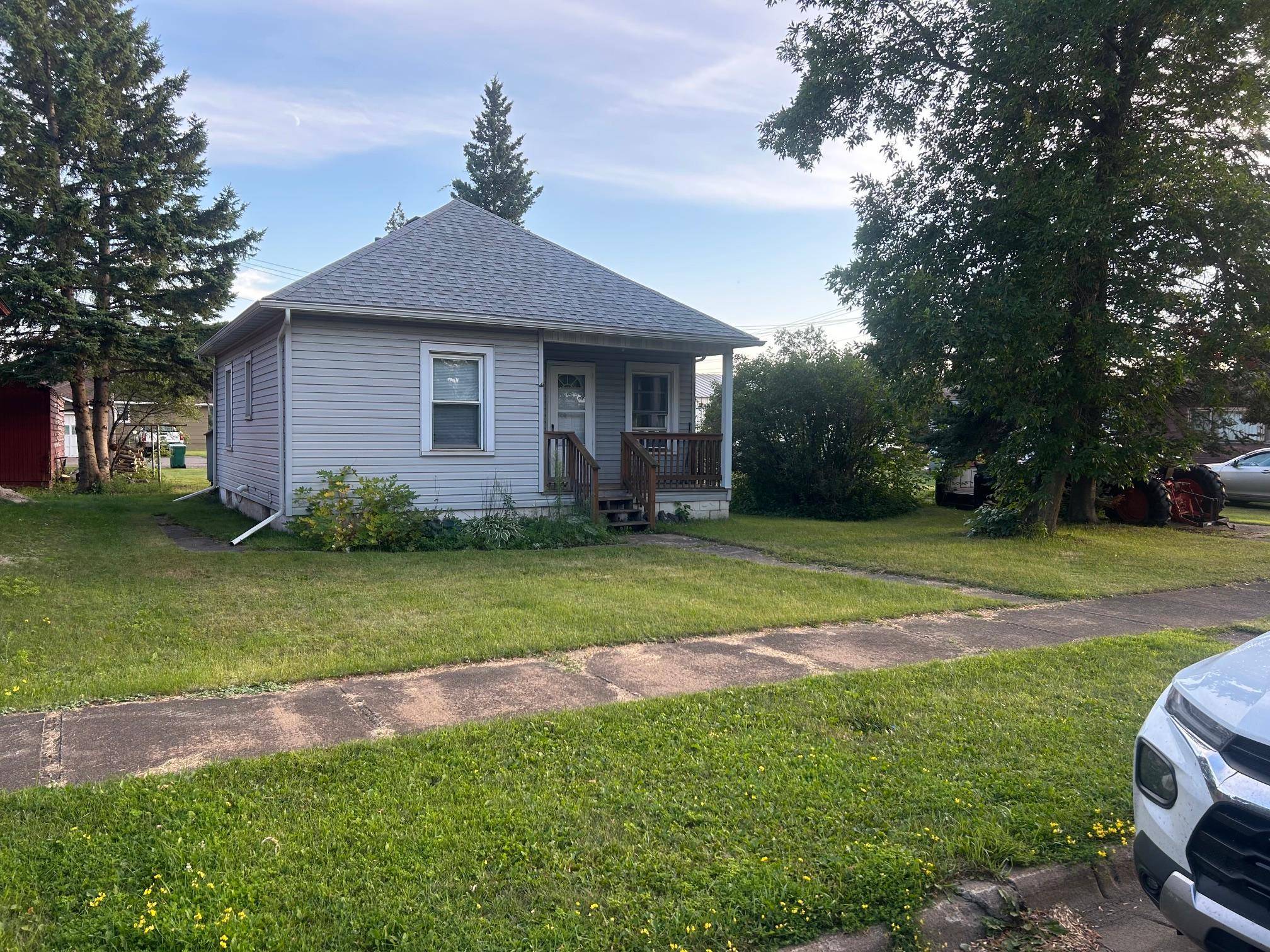 117 E Hibbing AVE, Keewatin, MN 55753