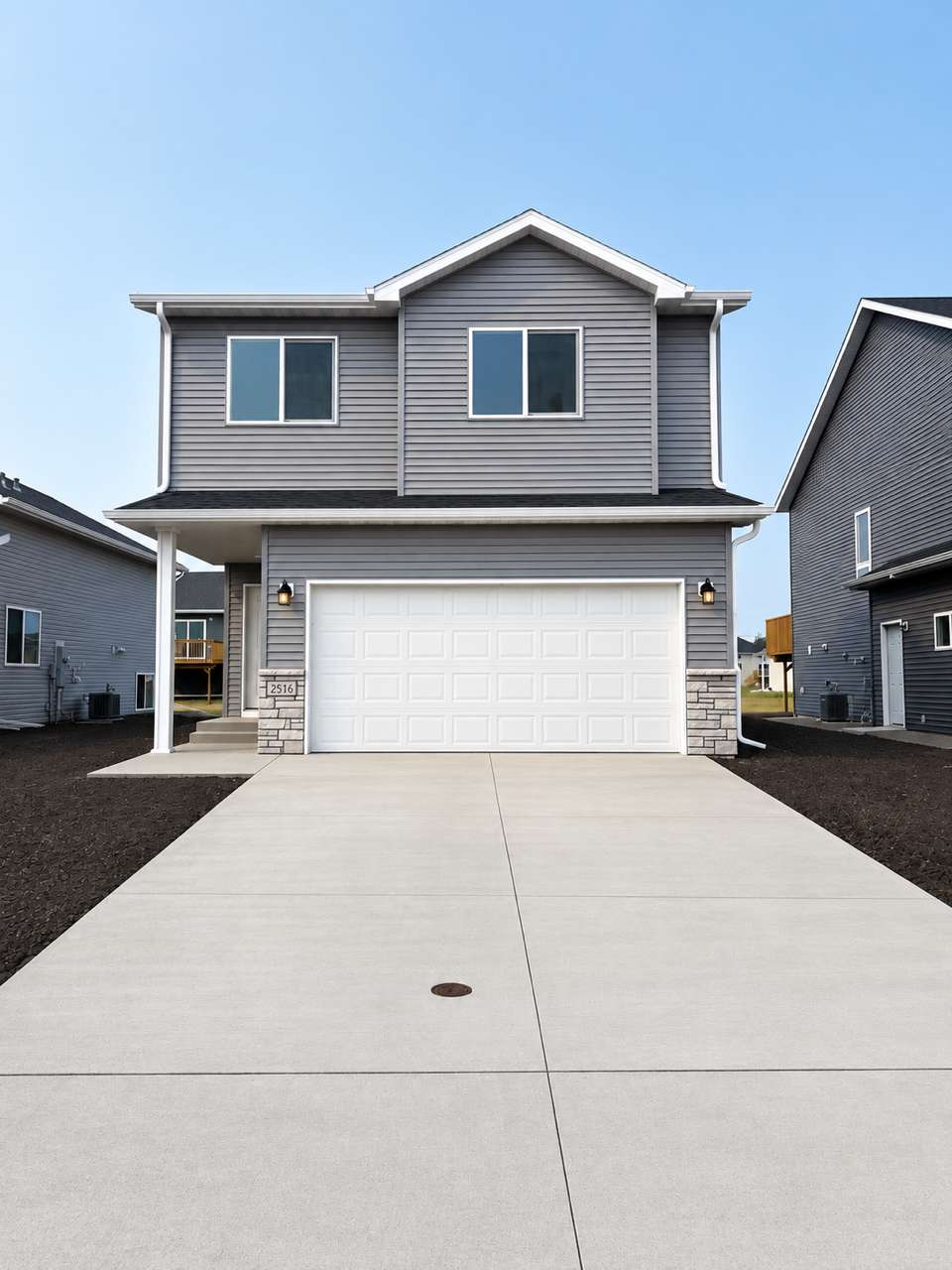 2516 38th AVE S, Moorhead, MN 56560