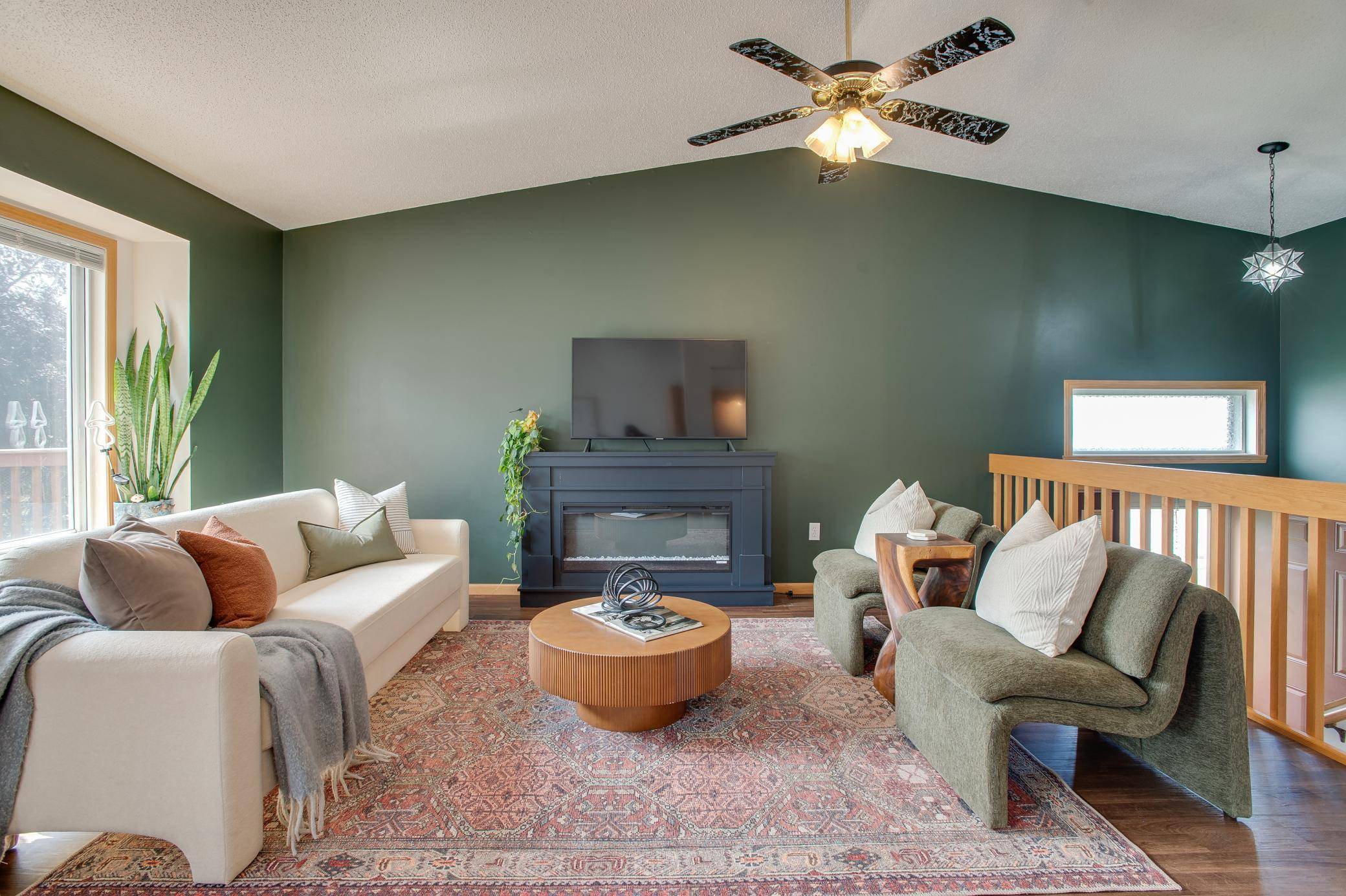 1427 Suntree DR, West Fargo, ND 58078