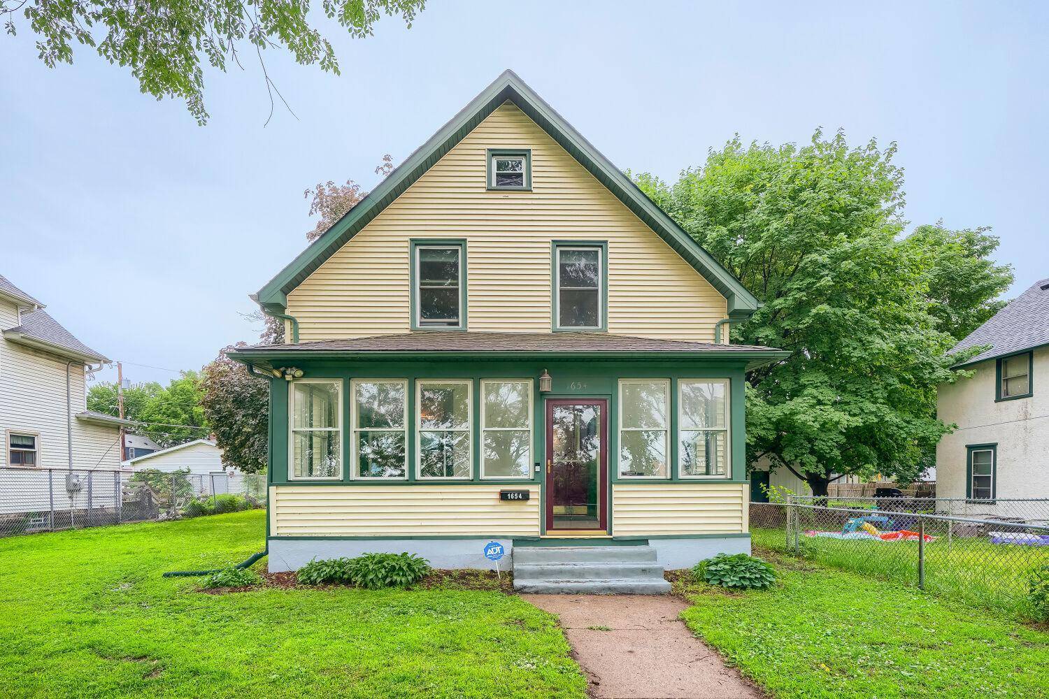 1654 Concordia AVE, Saint Paul, MN 55104