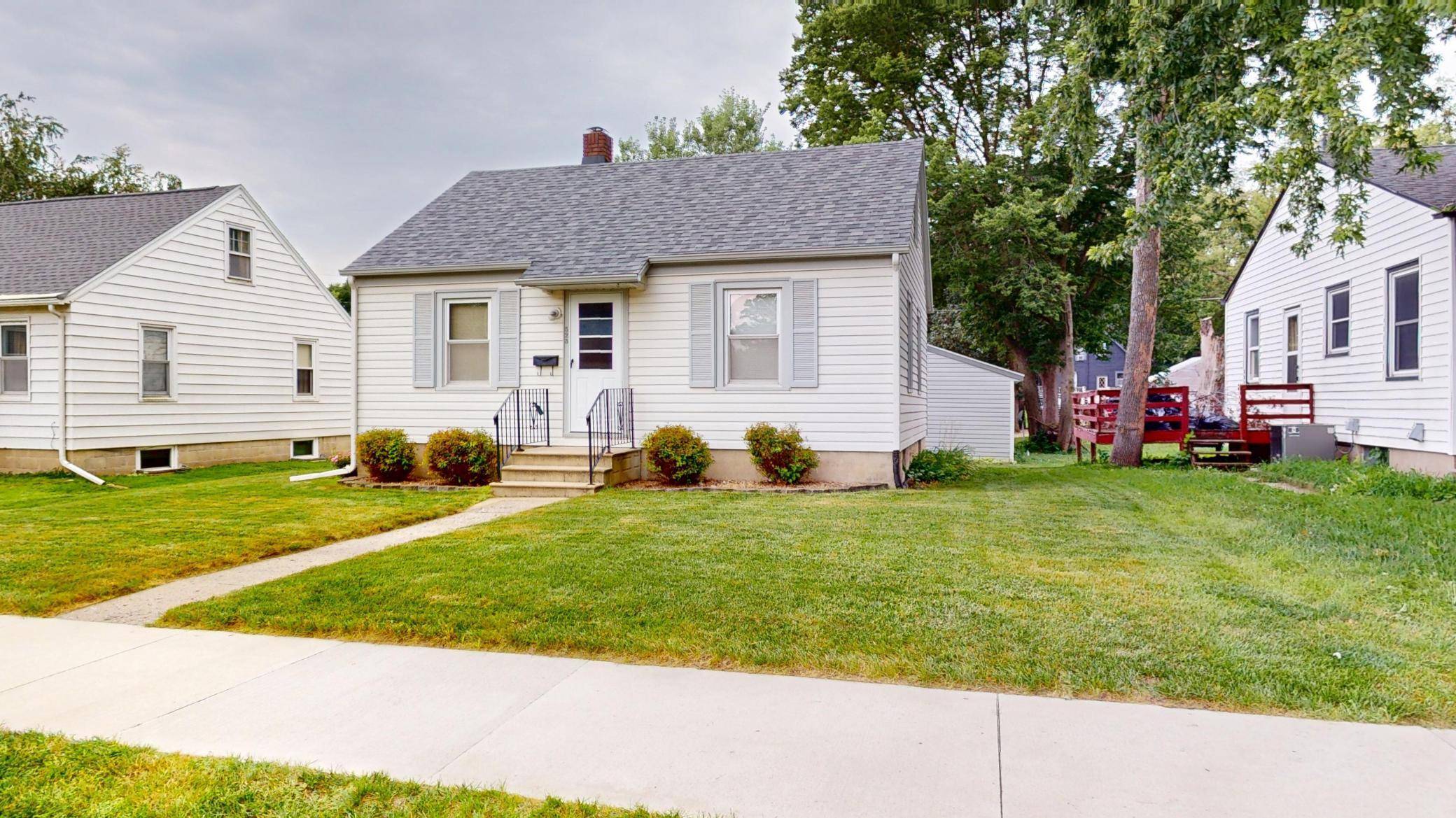 523 Freeborn AVE, Albert Lea, MN 56007