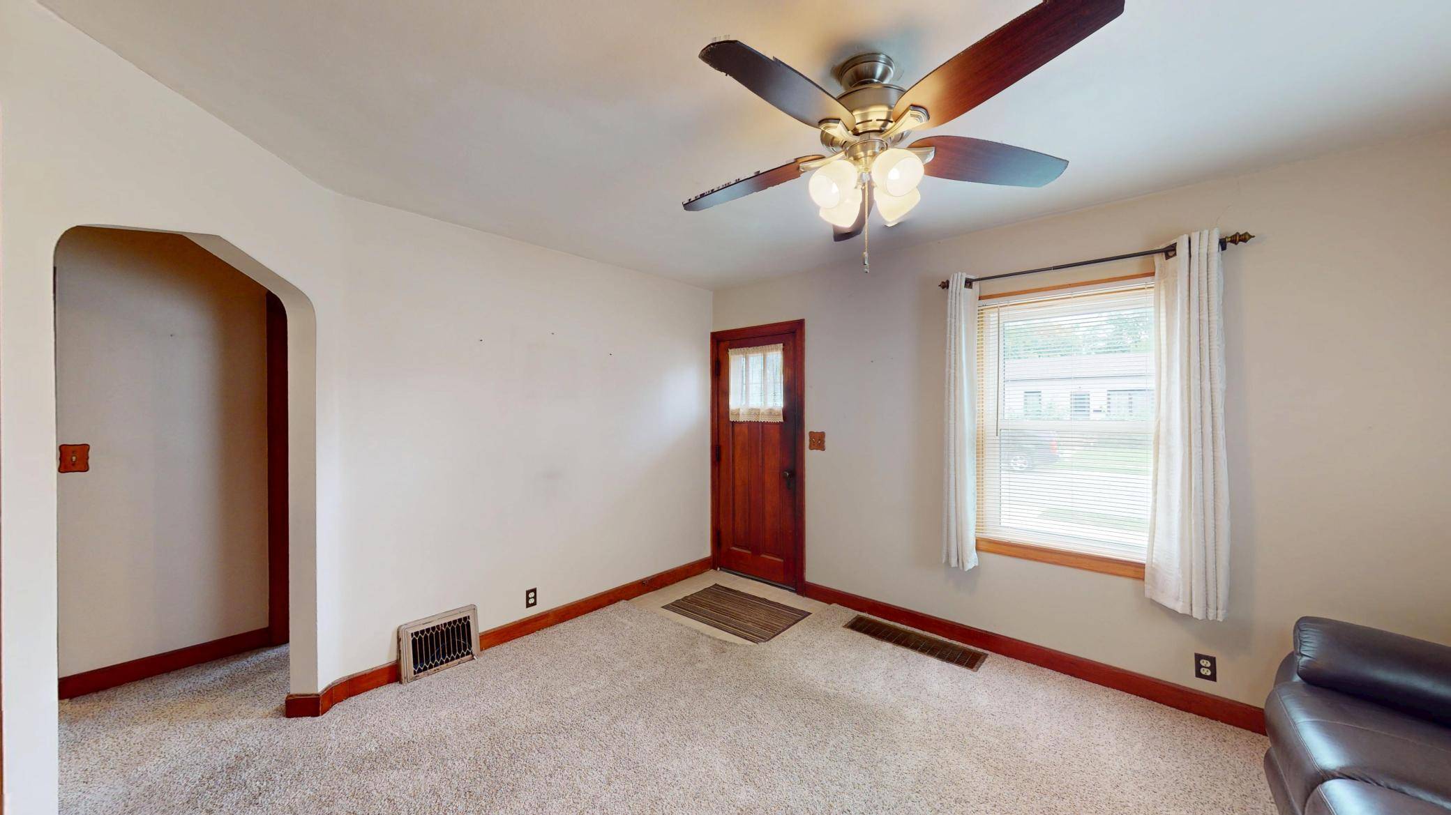 523 Freeborn AVE, Albert Lea, MN 56007