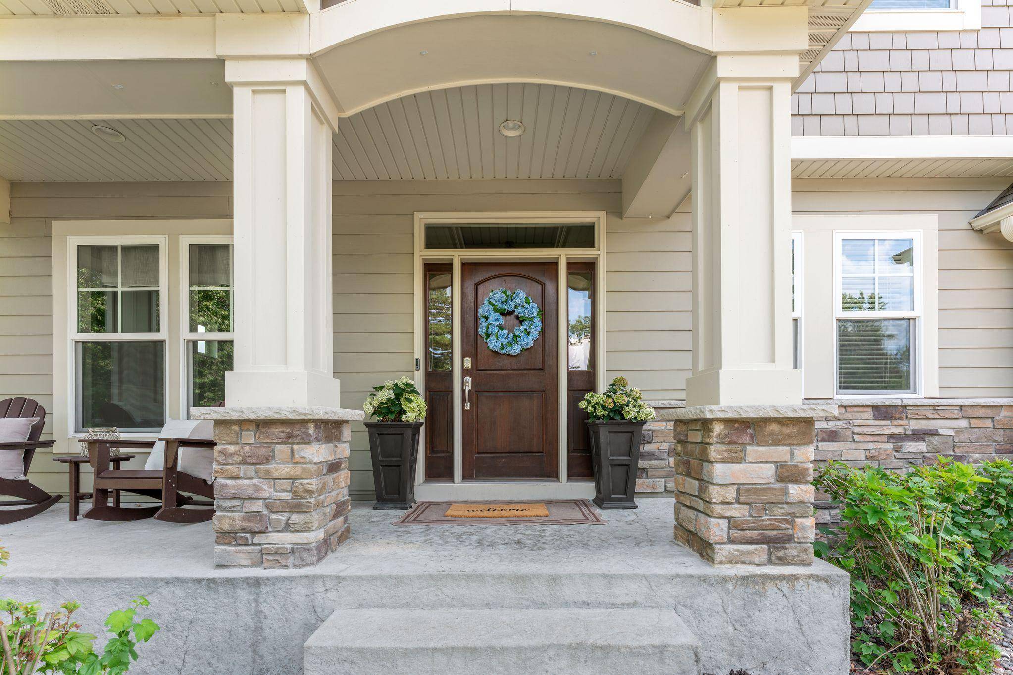 10 Crescent LN, North Oaks, MN 55127