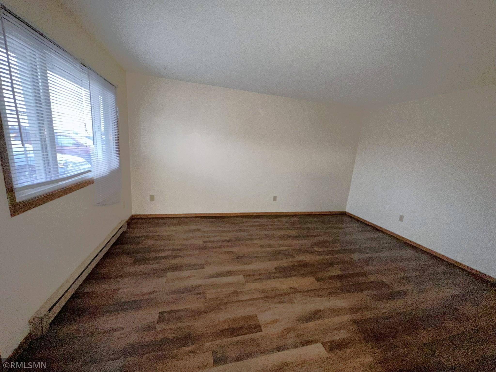 1380 Heritage DR ##8, New Richmond, WI 54017