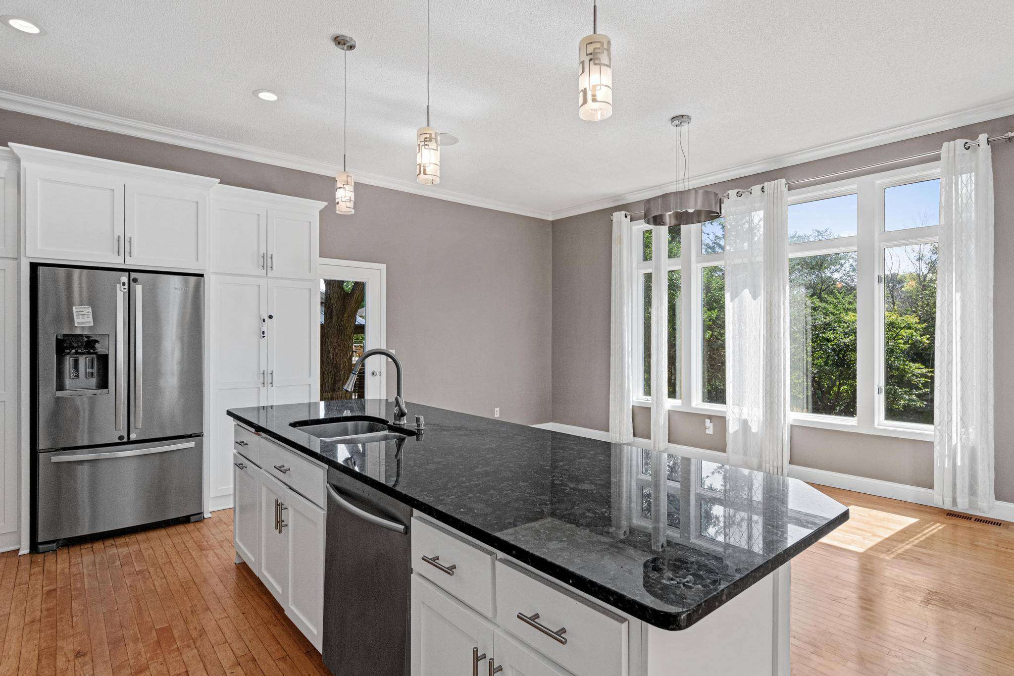 2417 87th TRL N, Brooklyn Park, MN 55443