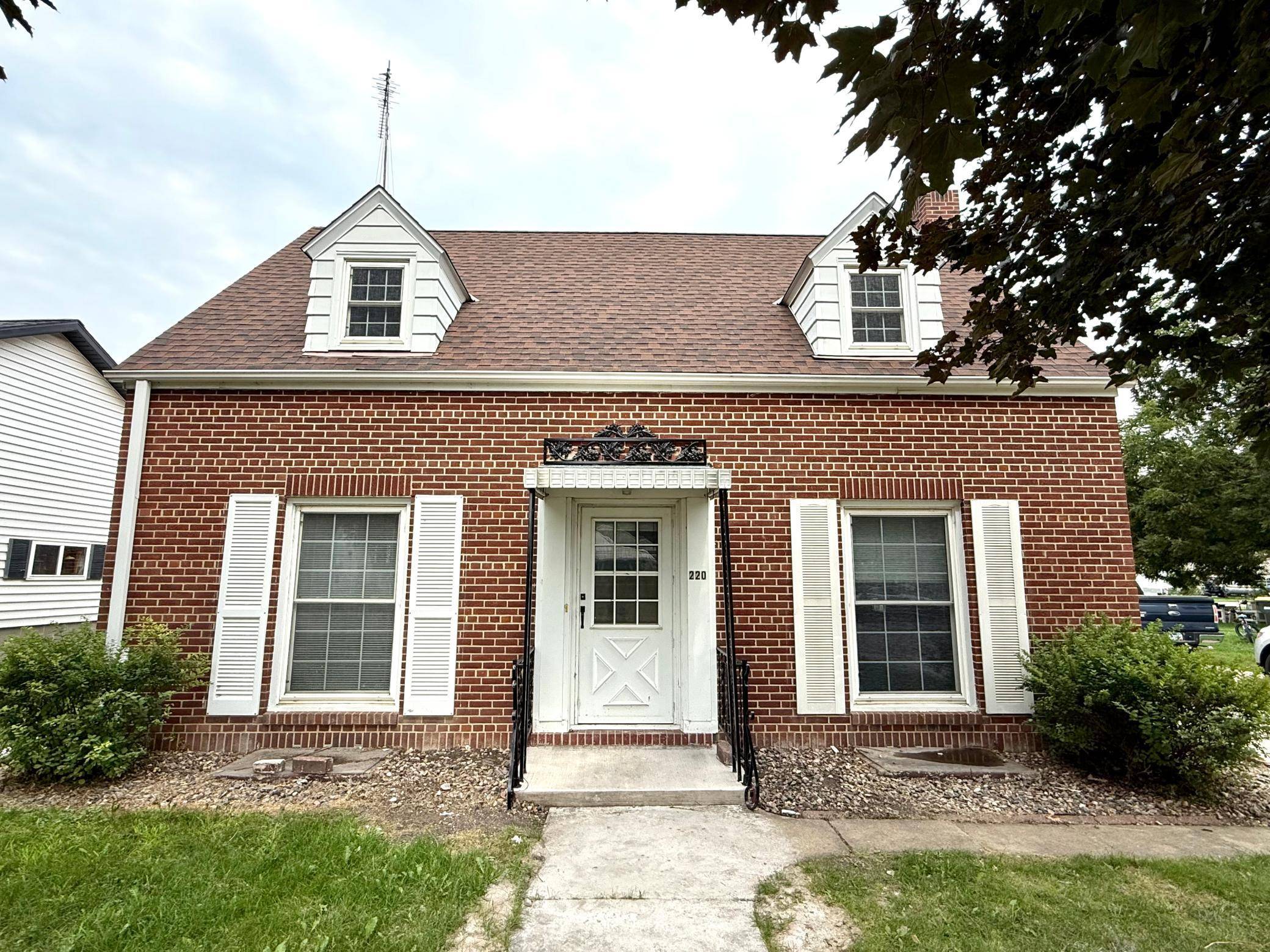 220 2nd ST E, Morgan, MN 56266