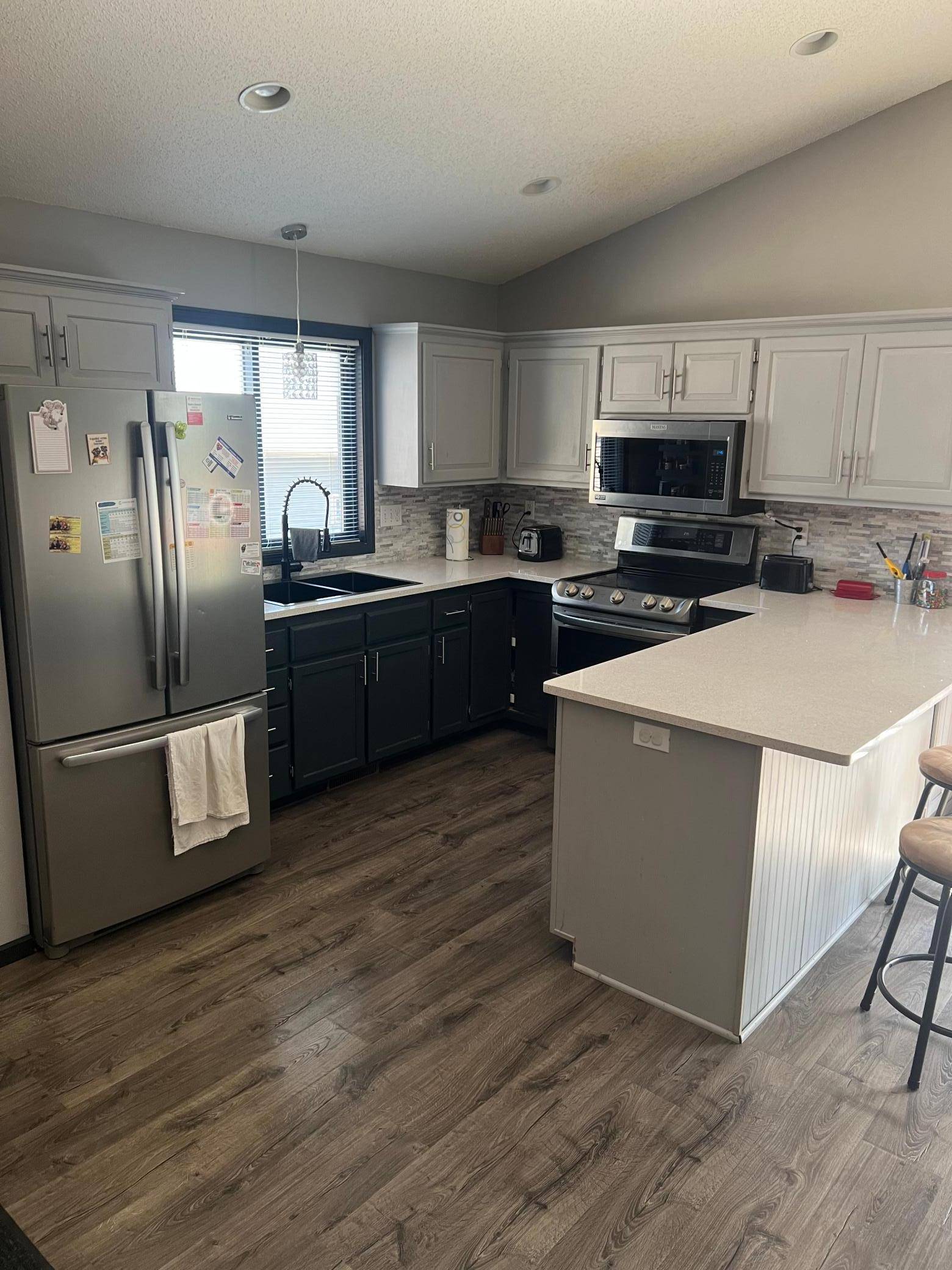 1102 Summit WAY, Sauk Rapids, MN 56379