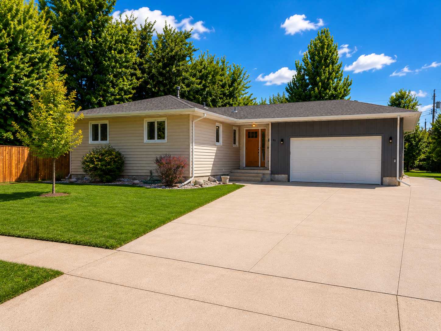 90 Forest AVE N, Fargo, ND 58102