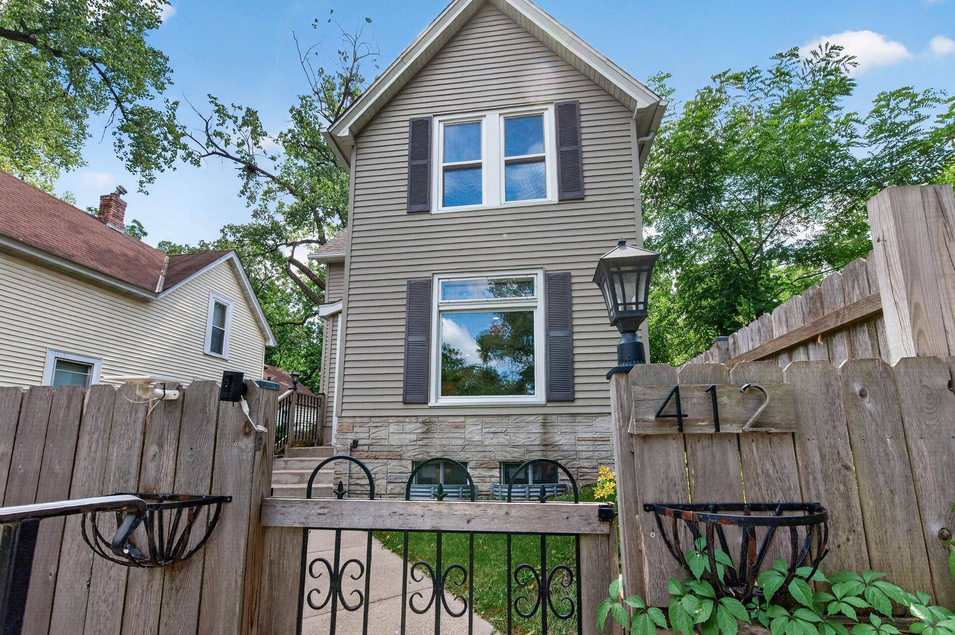 412 Winona ST E, Saint Paul, MN 55107