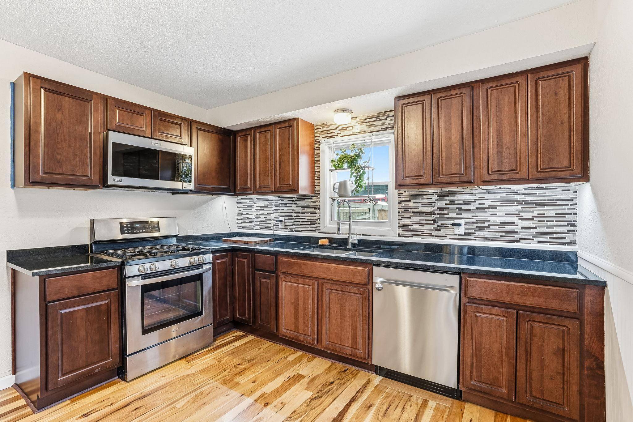 454 Michigan ST, Saint Paul, MN 55102