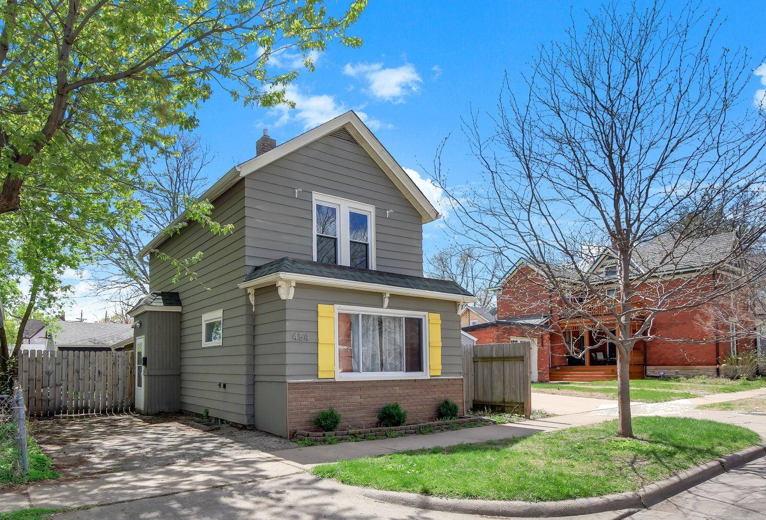 454 Michigan ST, Saint Paul, MN 55102