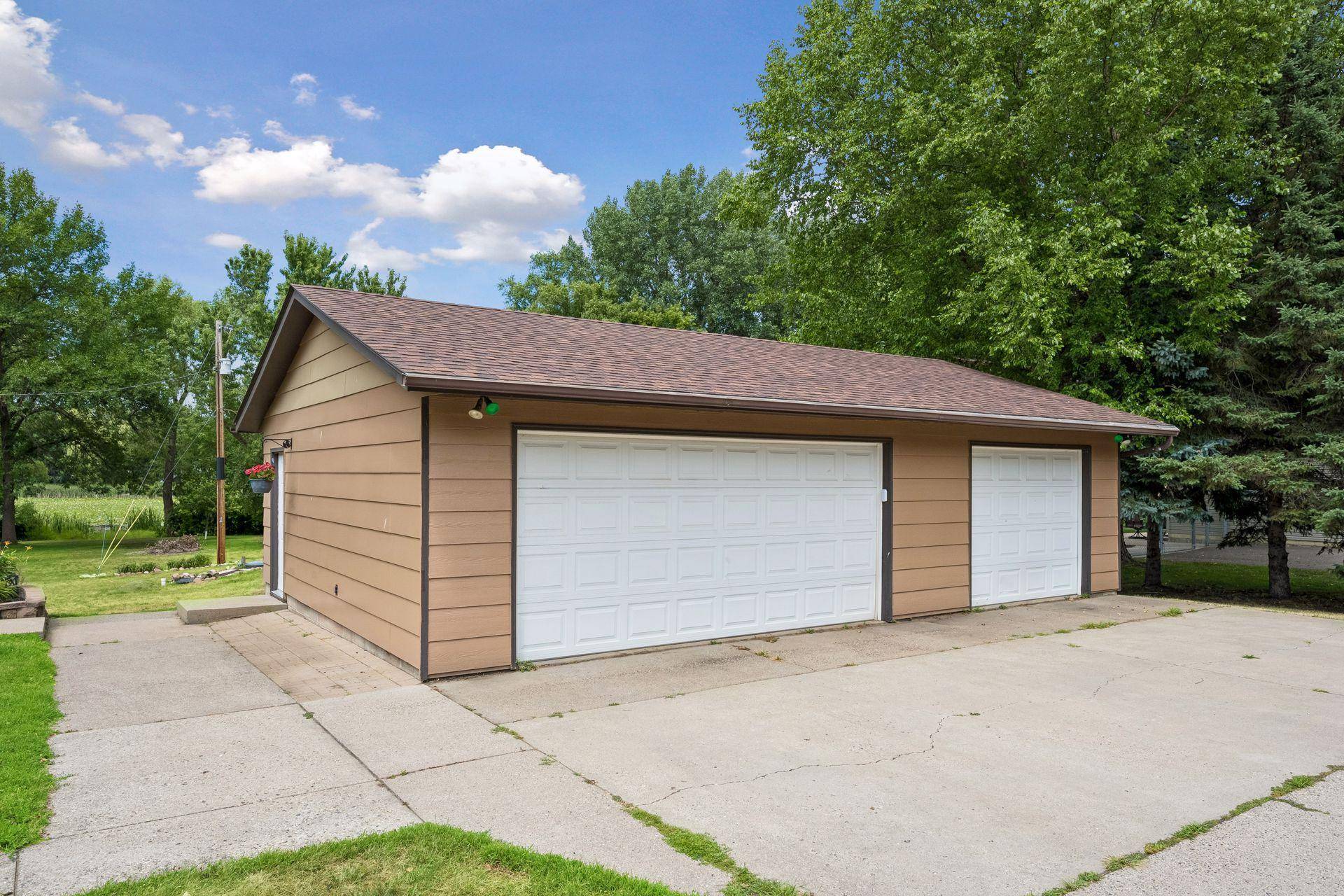 760 Shady LN, Big Lake, MN 55309