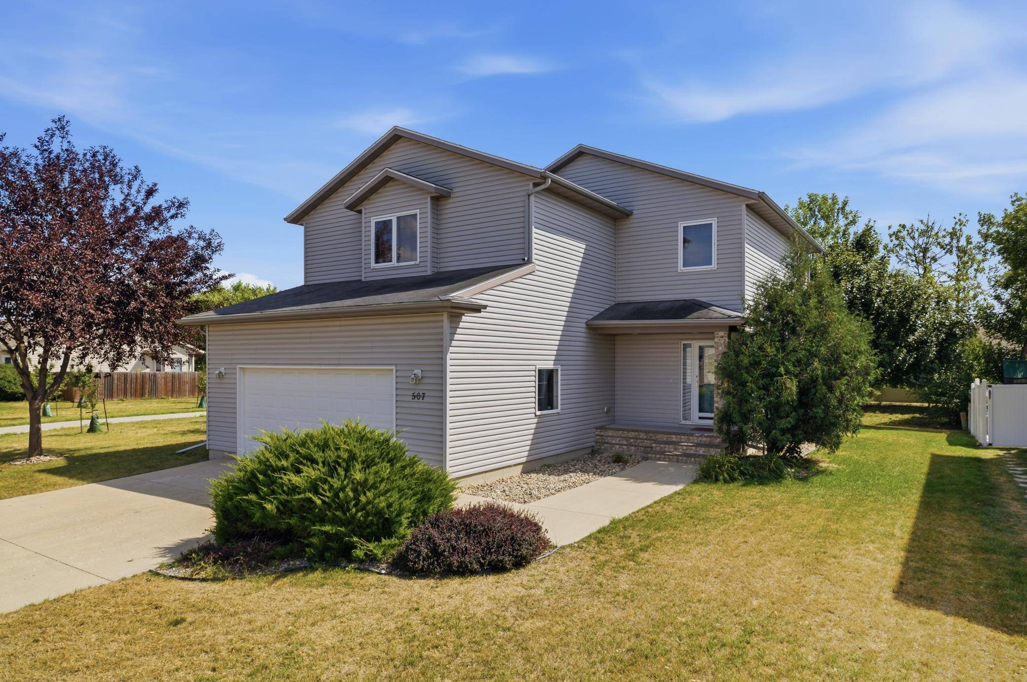 507 19th AVE W, West Fargo, ND 58078