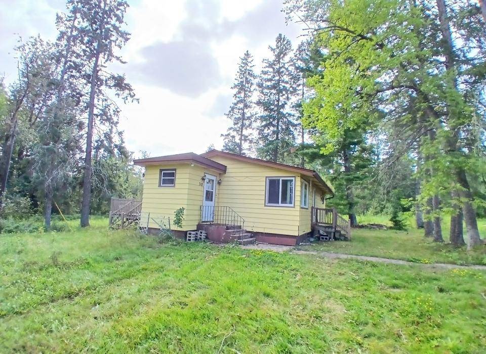 318 2nd AVE NW, Cook, MN 55723