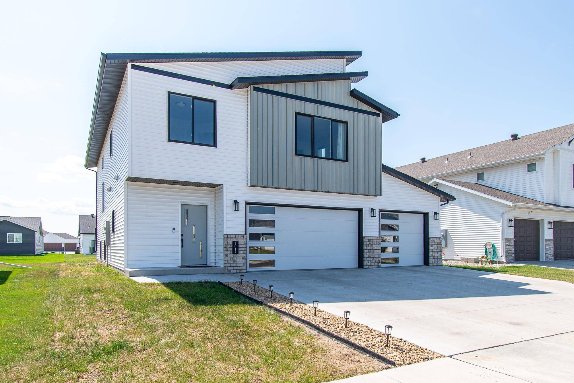 6013 Kodiak LN, Horace, ND 58047
