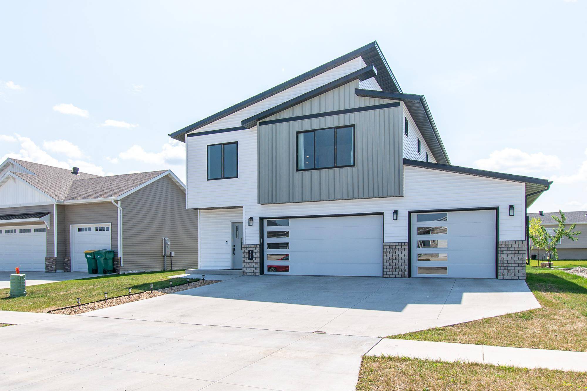 6013 Kodiak LN, Horace, ND 58047