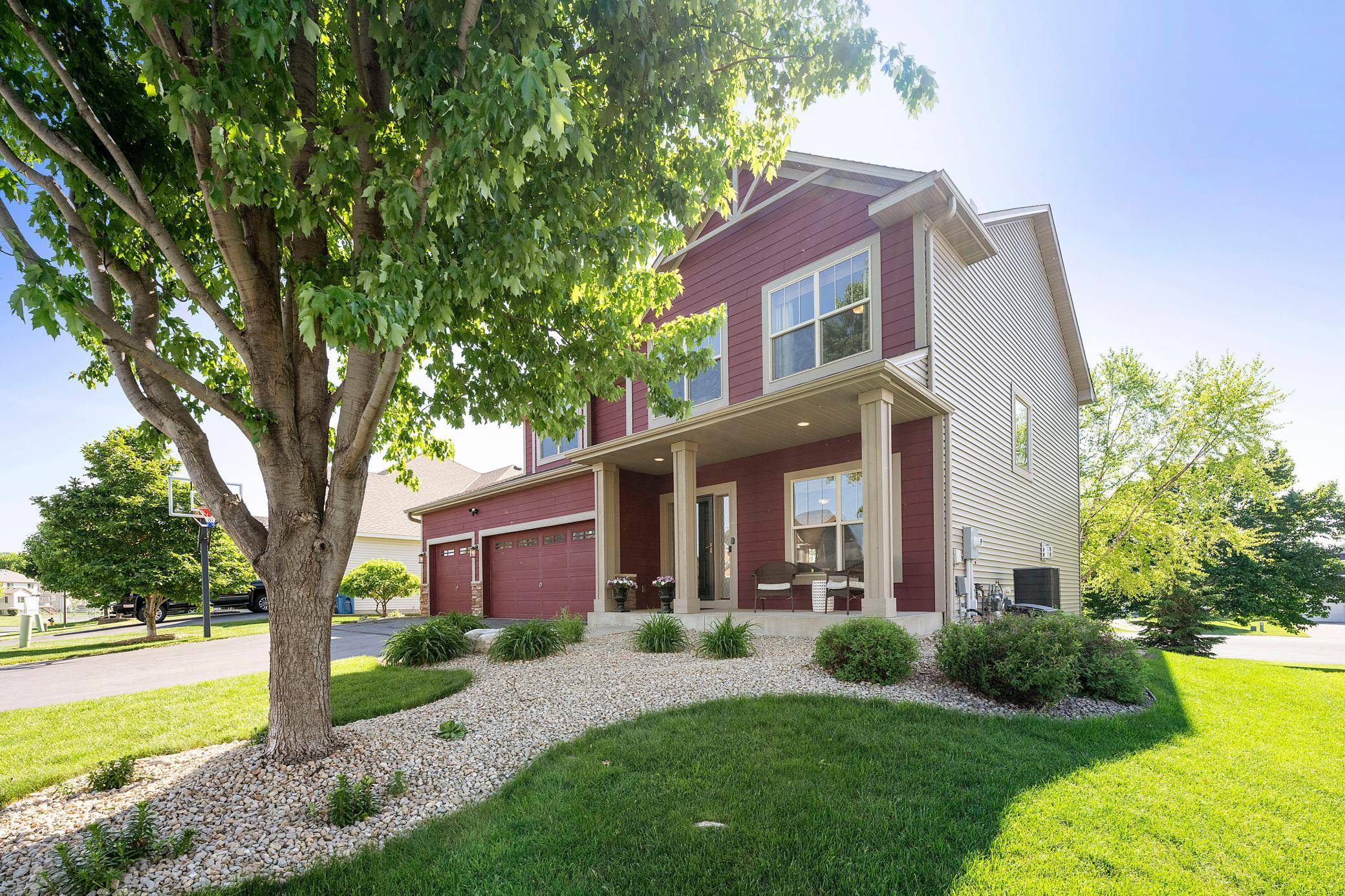 1774 Fox Run, Shakopee, MN 55379
