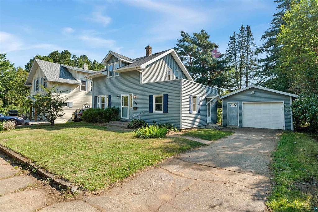 606 Maple ST, Cloquet, MN 55720