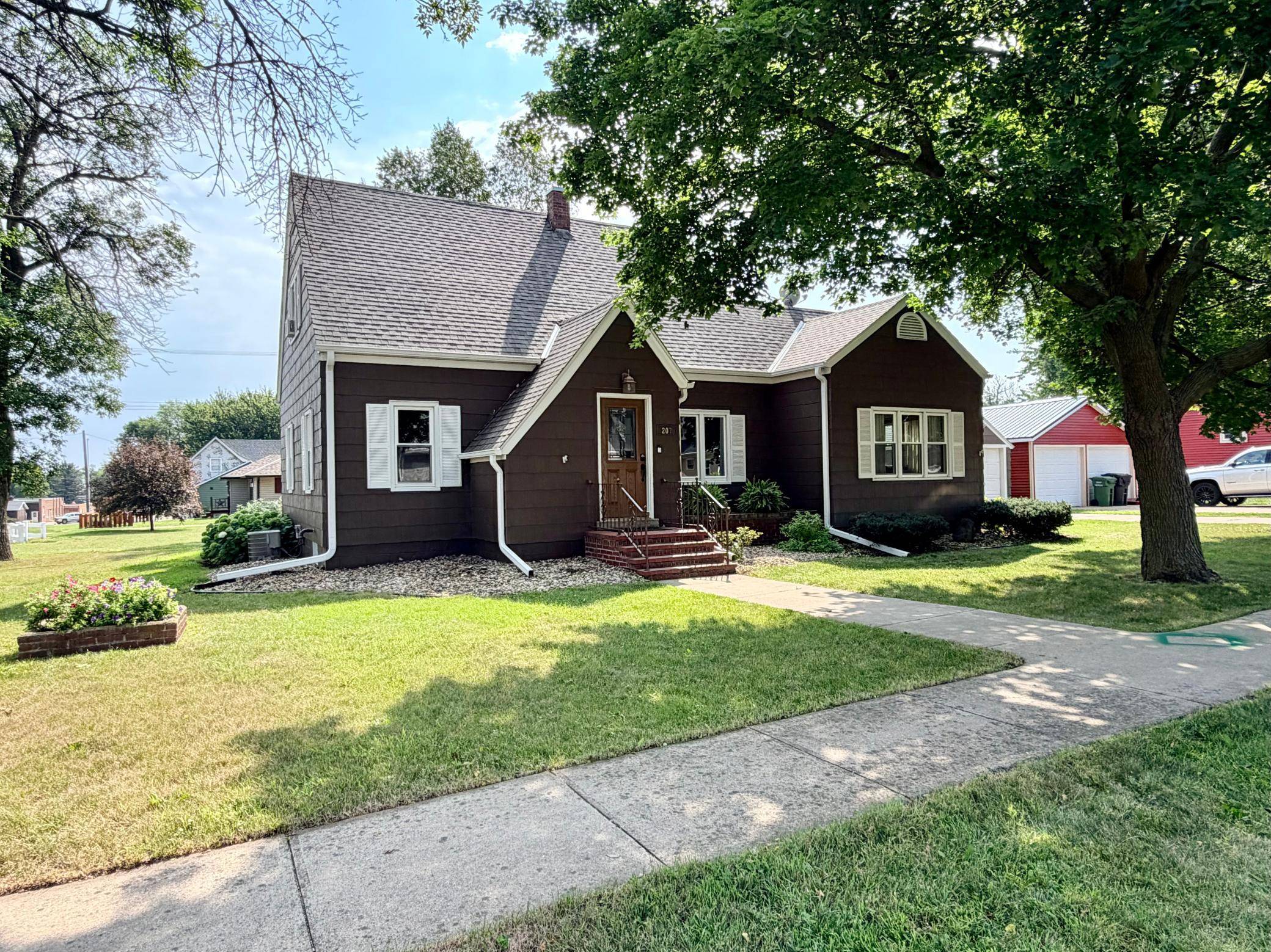 207 S 1st AVE S, Lismore, MN 56155