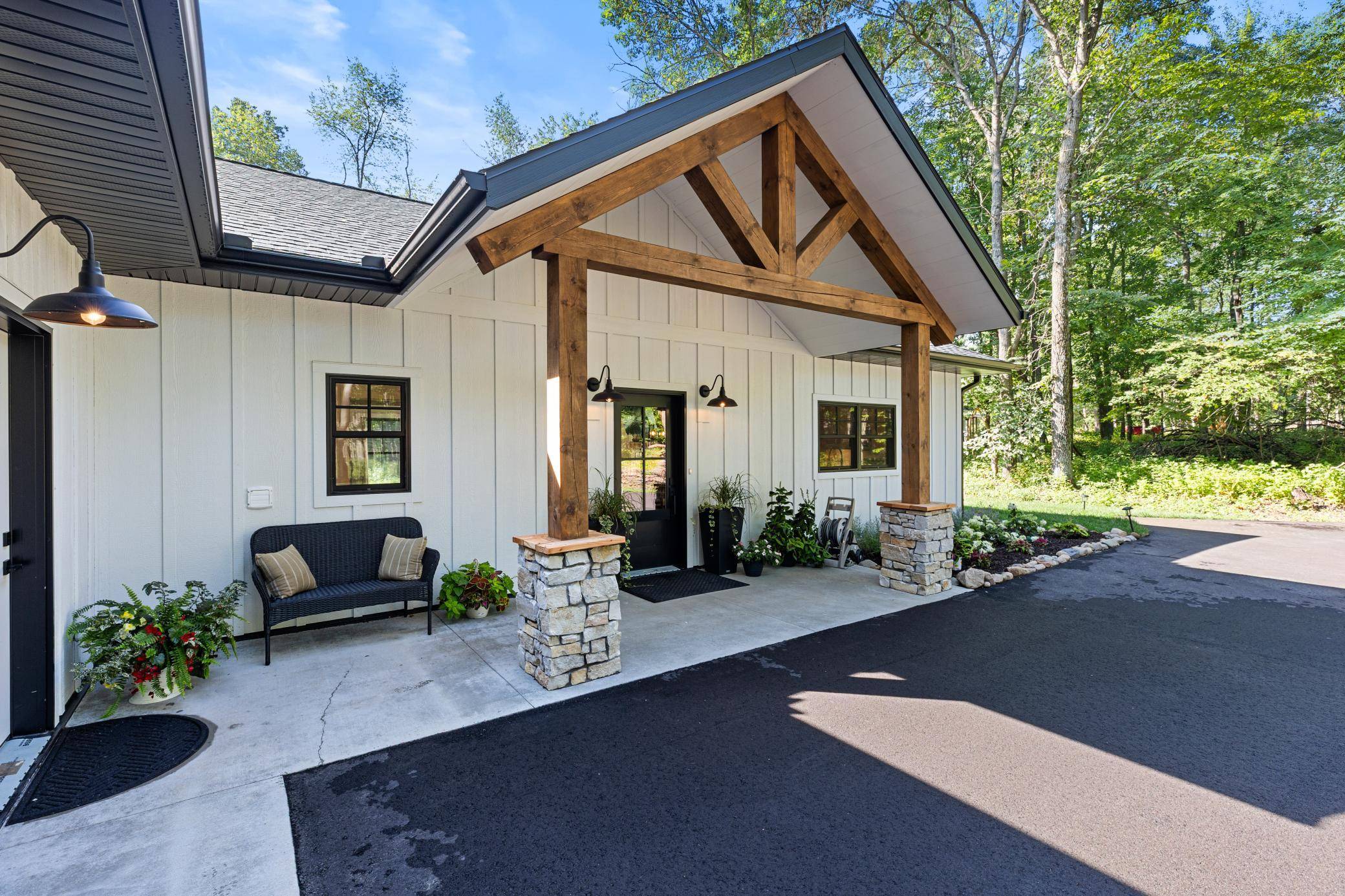 1591 Maplewood Ridge RD, East Gull Lake, MN 56401