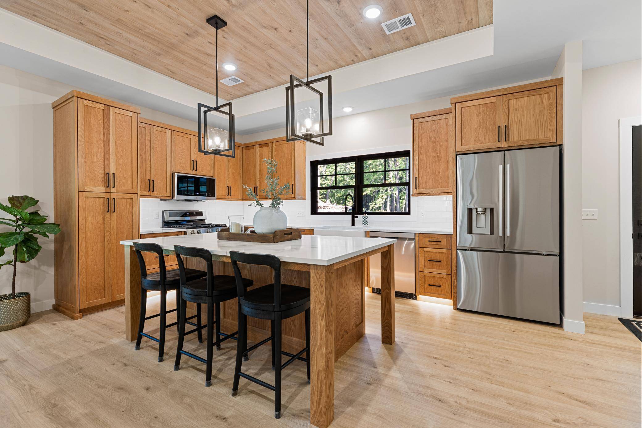 1591 Maplewood Ridge RD, East Gull Lake, MN 56401