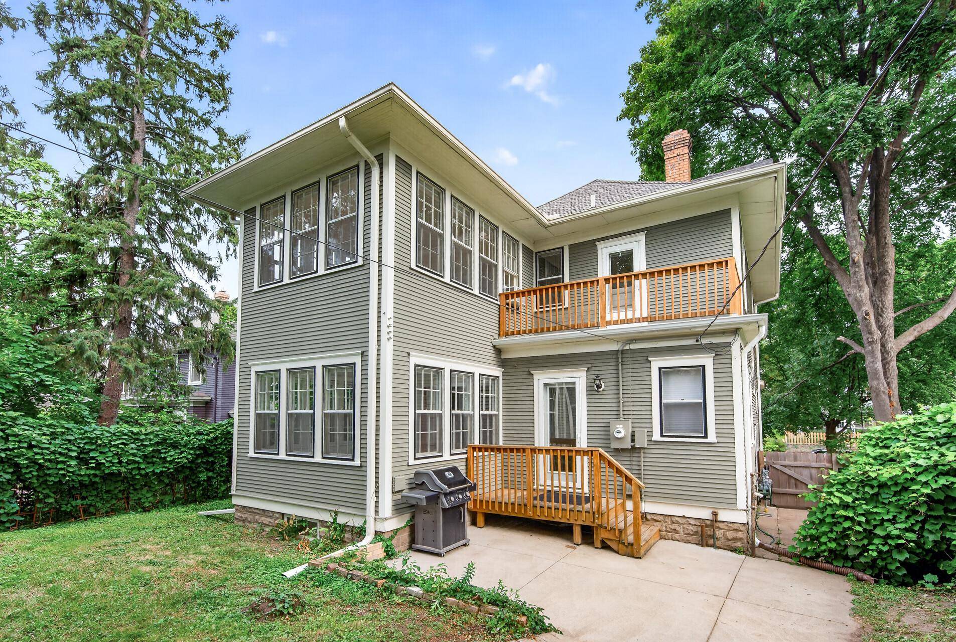 2162 Dayton AVE, Saint Paul, MN 55104