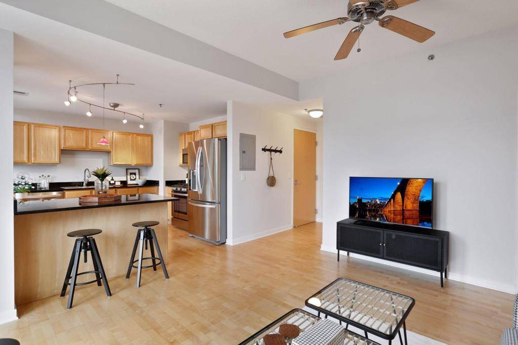 929 Portland Ave #1212, Minneapolis, MN 55404