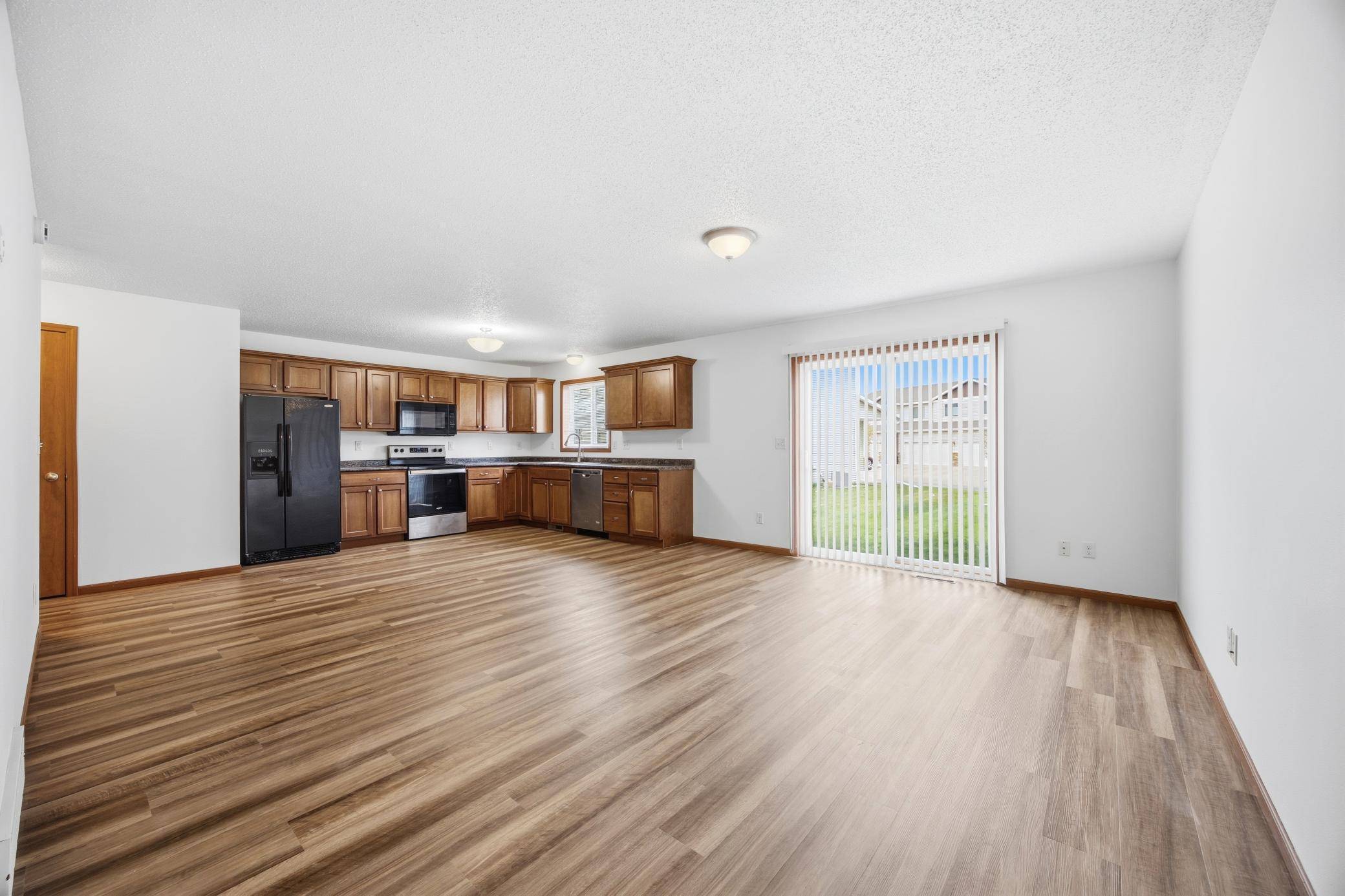 4257 Estate DR S, Fargo, ND 58104