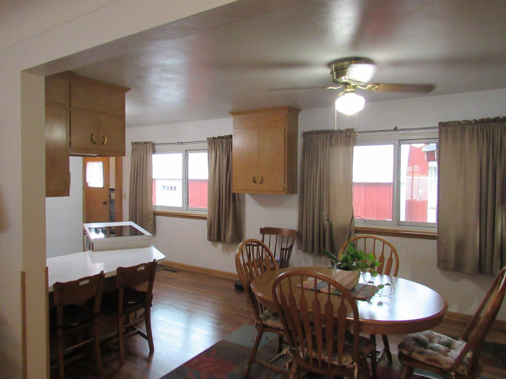 102 6th ST S, Swea City, IA 50590