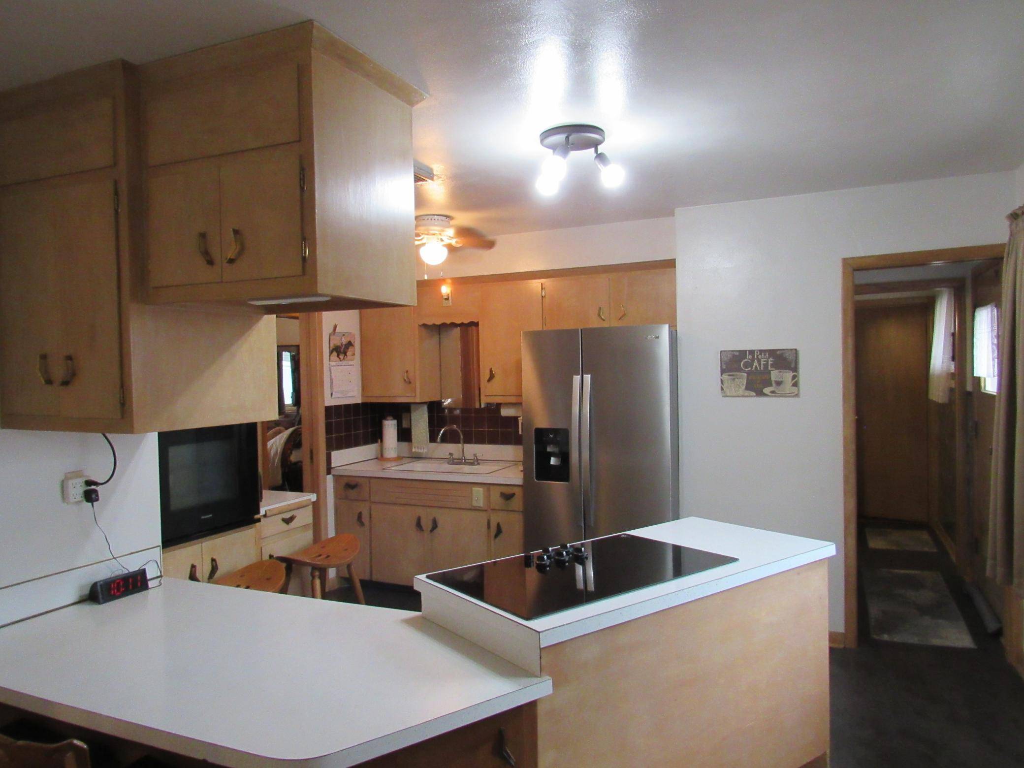 102 6th ST S, Swea City, IA 50590