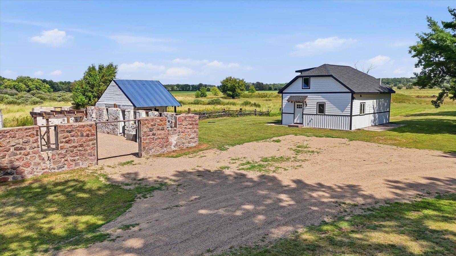 25522 County Road 60, Bovey, MN 55709