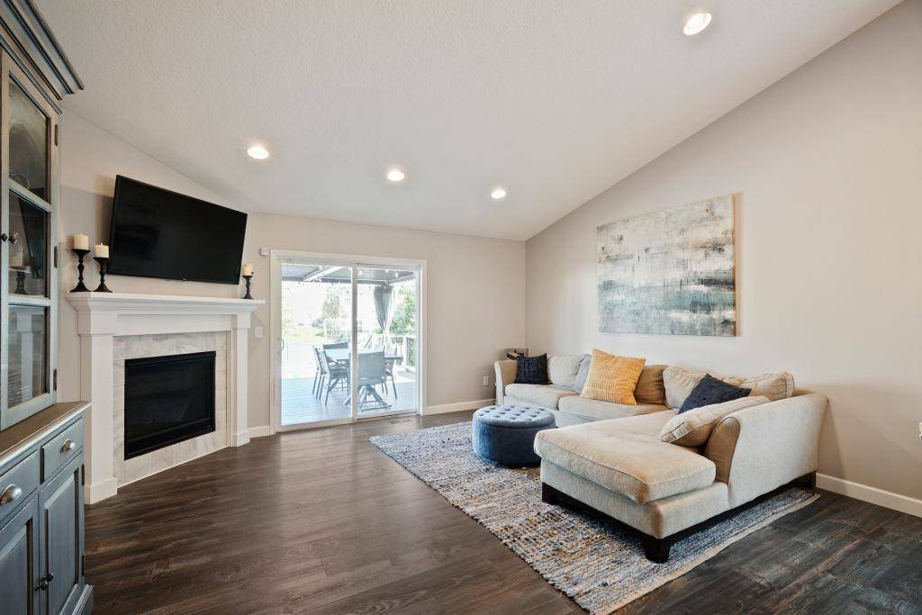 603 Stonegate CIR, Waconia, MN 55387