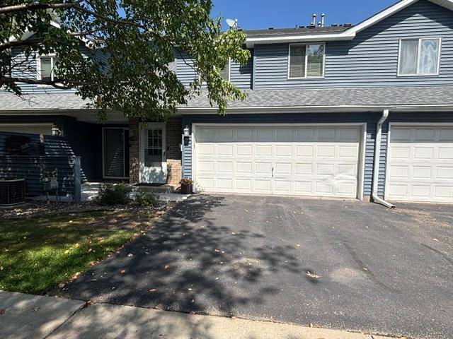 4856 Helena LN N #11, Oakdale, MN 55128