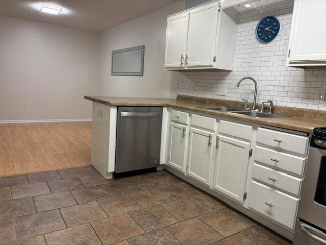 4856 Helena LN N #11, Oakdale, MN 55128