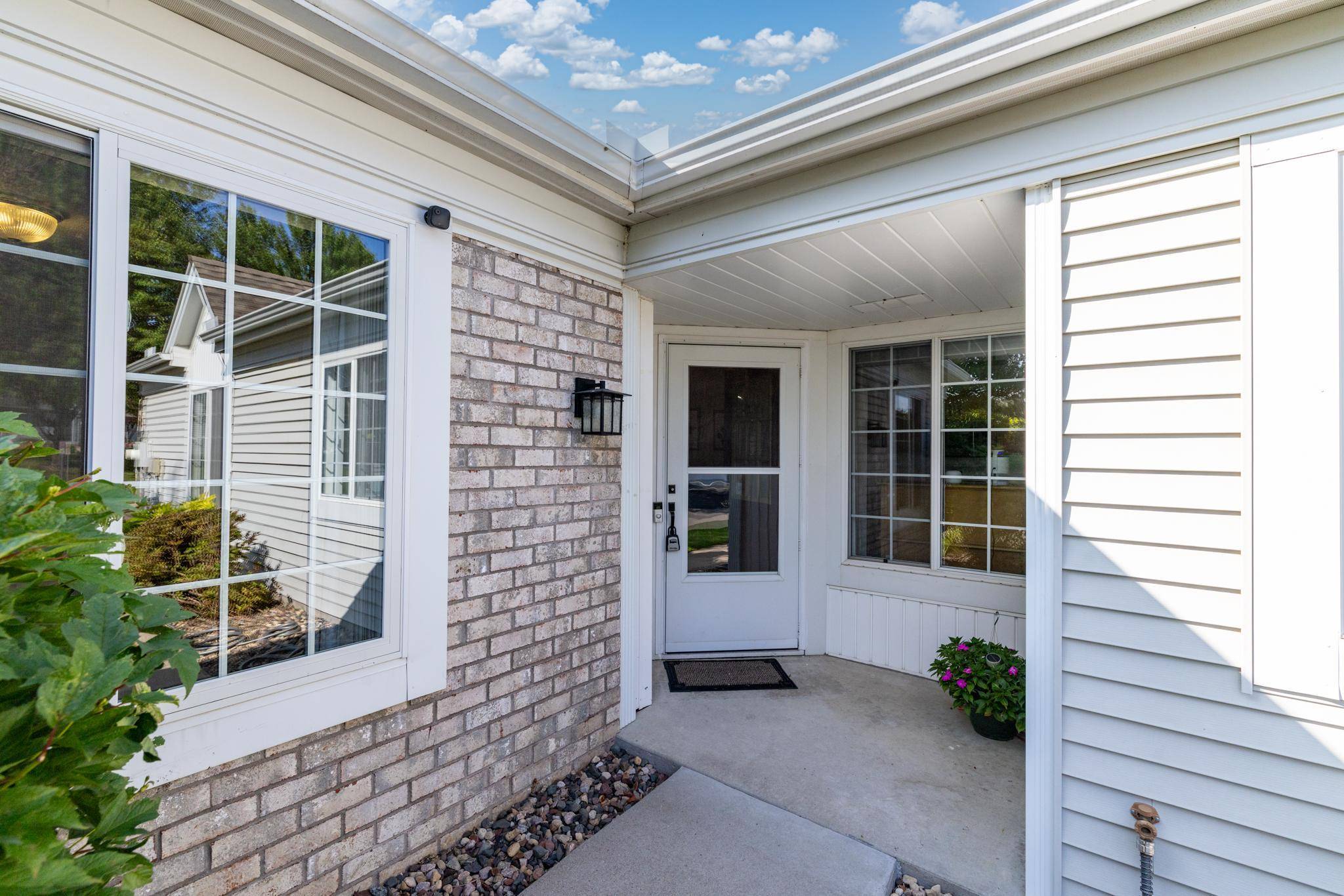 7490 Hinton Park AVE S, Cottage Grove, MN 55016