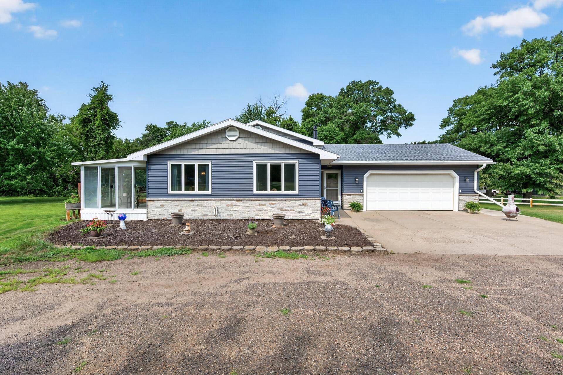 13020 289th AVE NW, Zimmerman, MN 55398