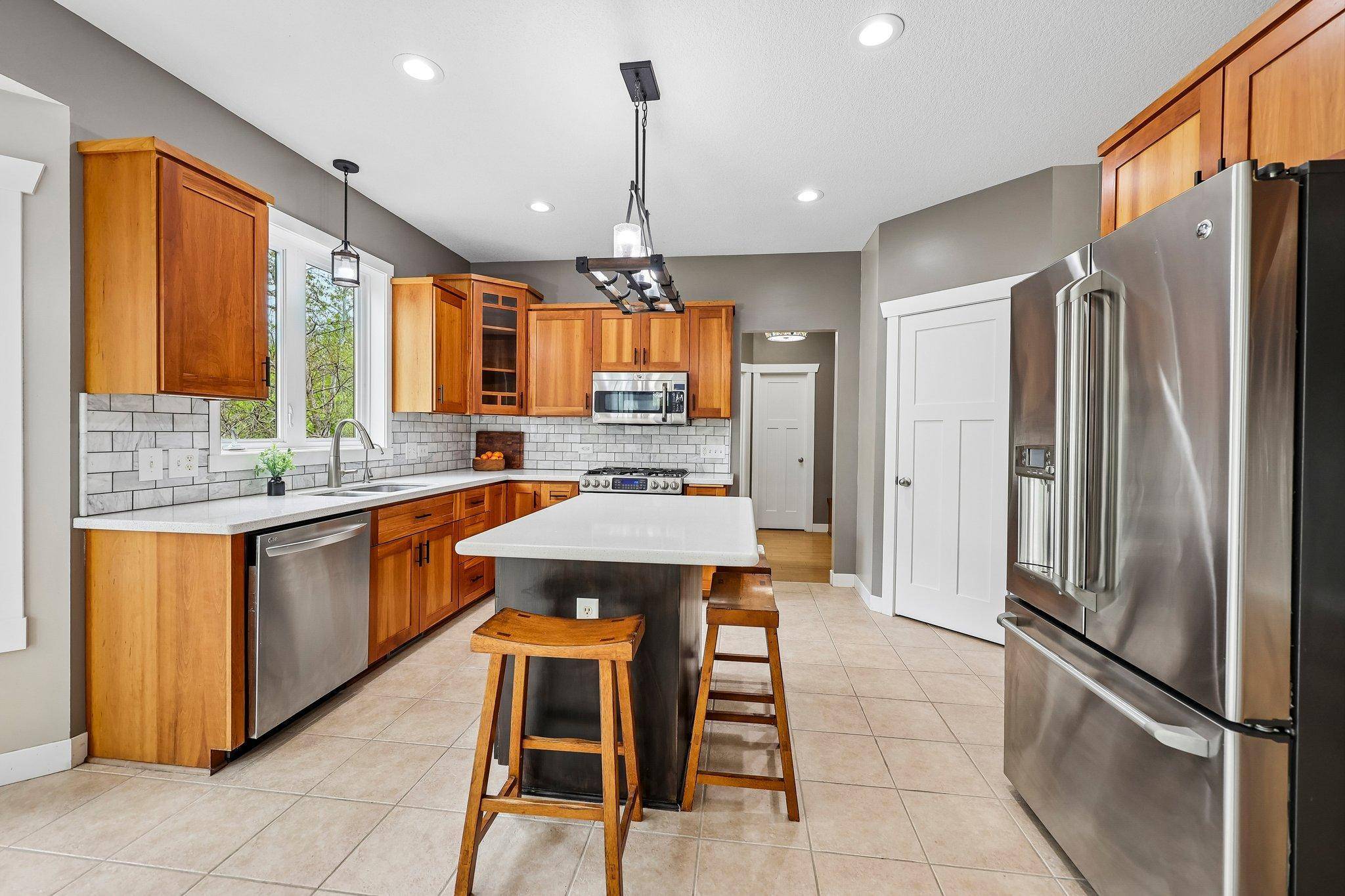 4798 Red Pine CT, Eagan, MN 55123