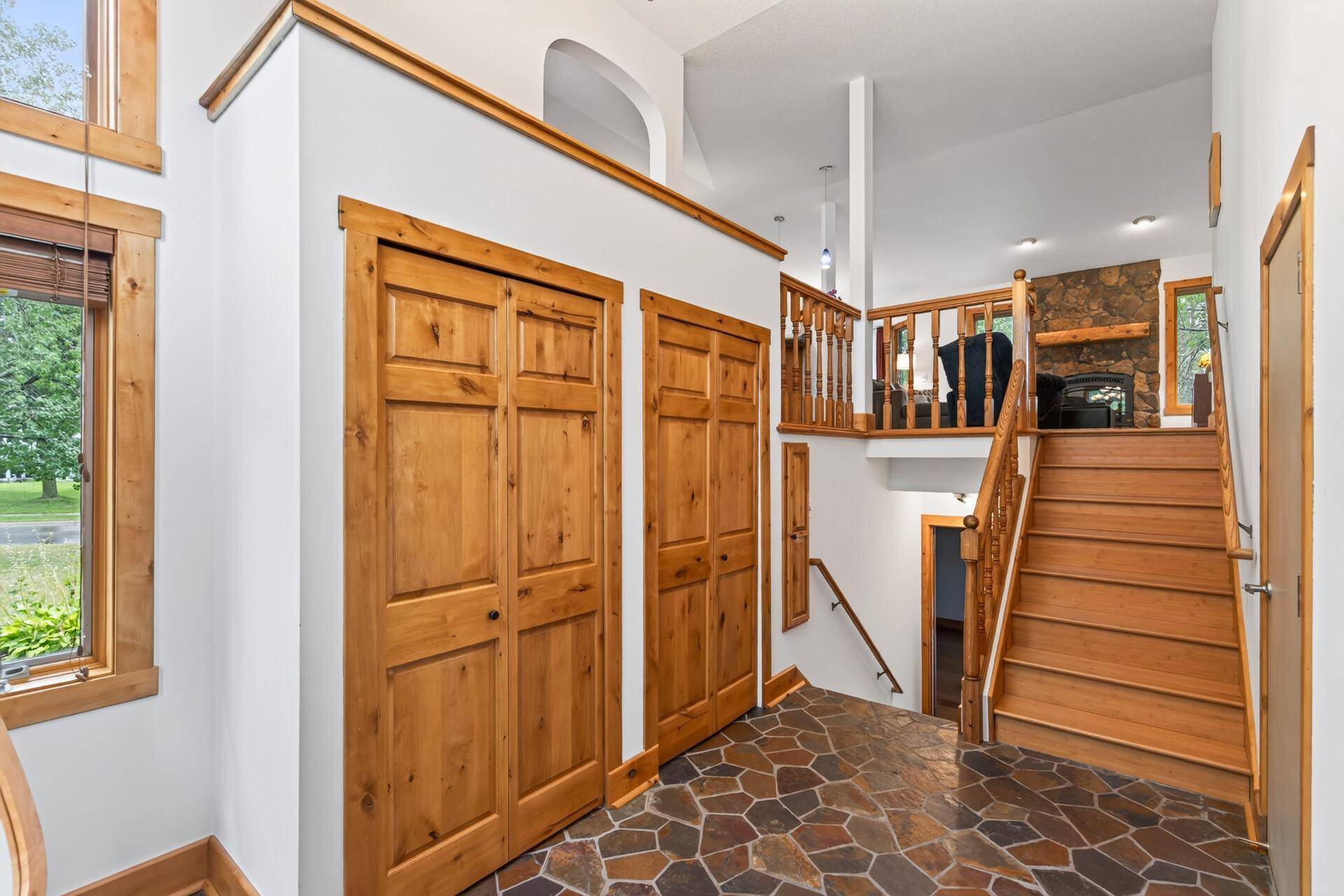 11607 Hillside CIR N, Champlin, MN 55316