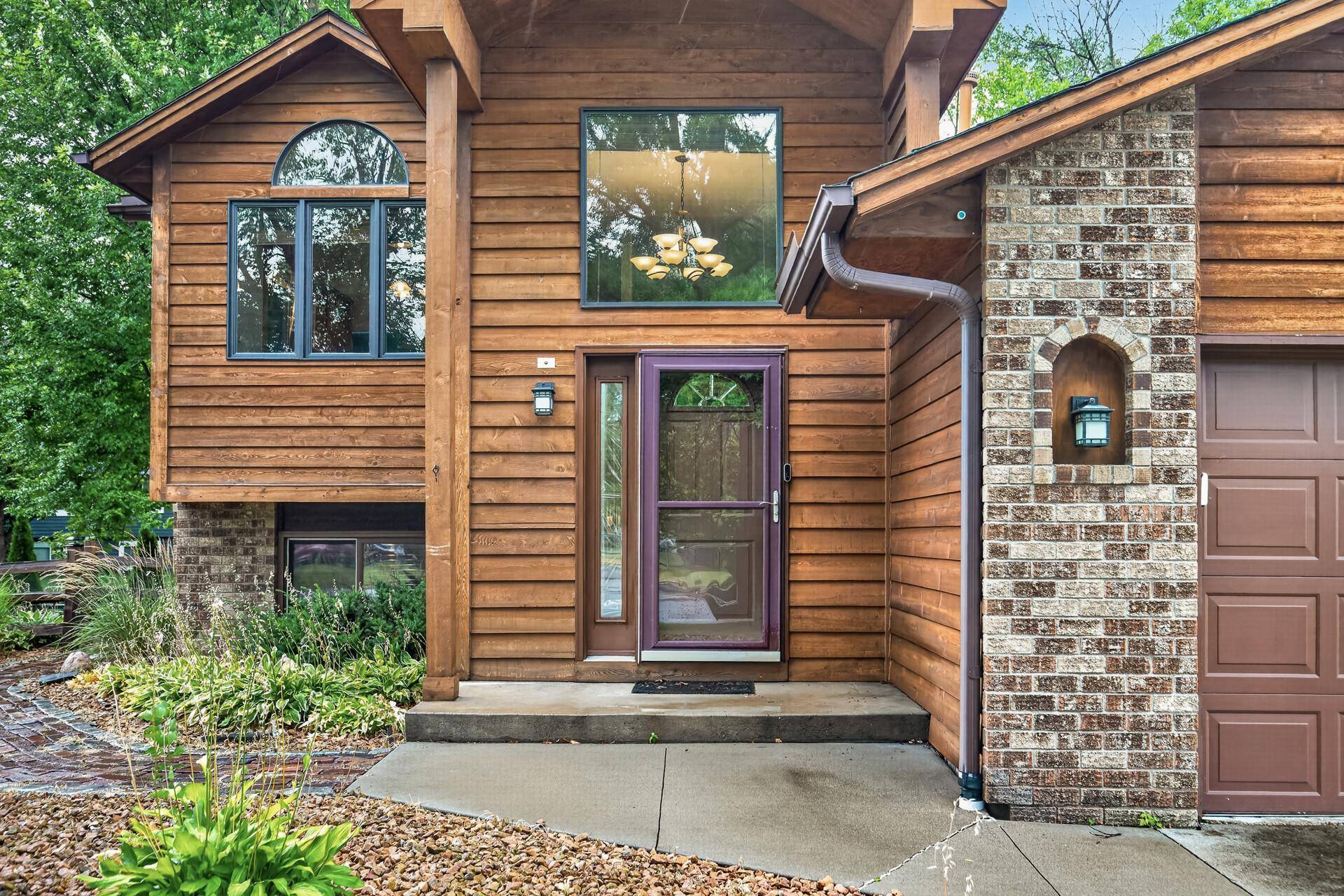 11607 Hillside CIR N, Champlin, MN 55316