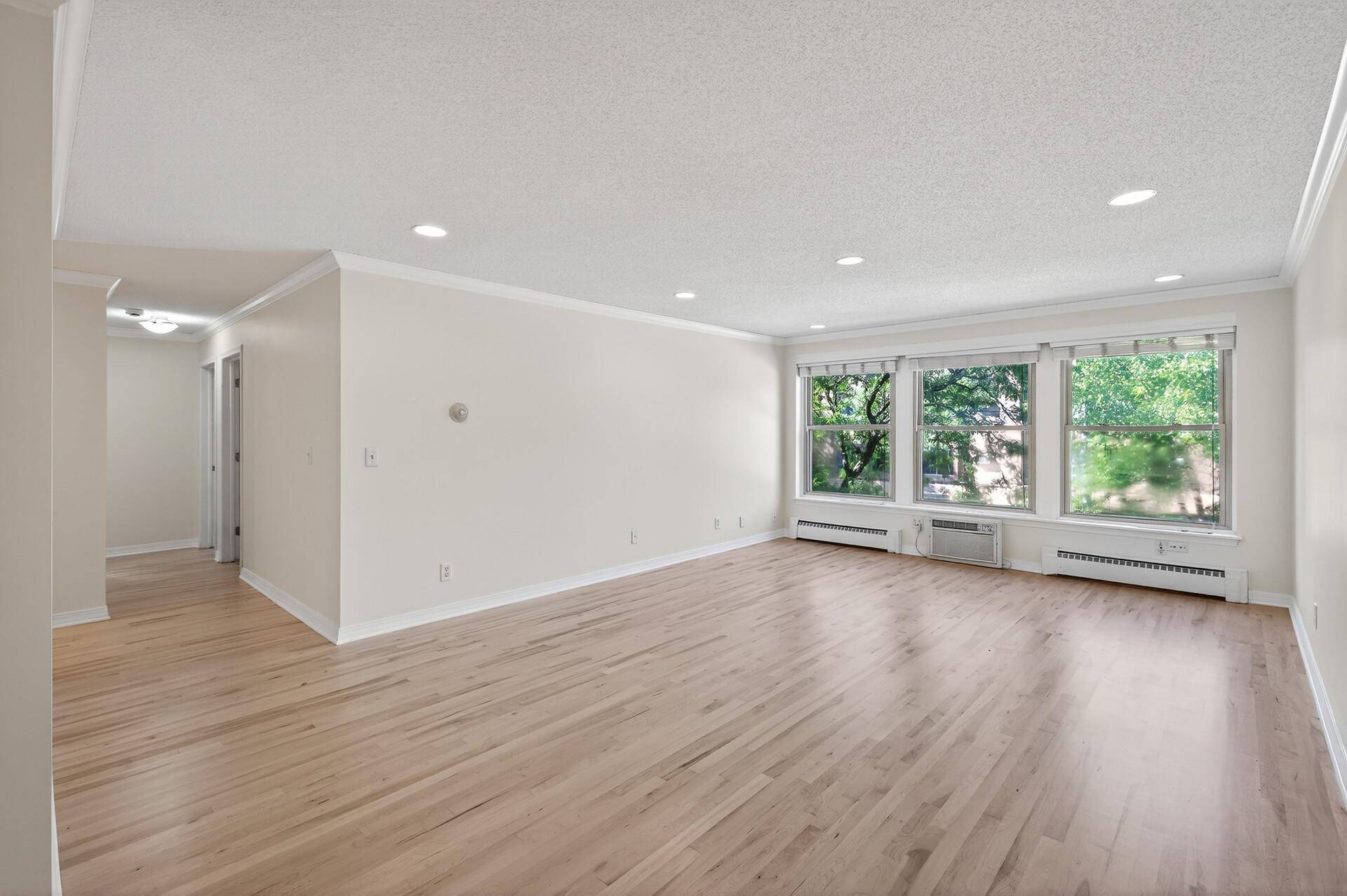 821 Douglas AVE #204, Minneapolis, MN 55403