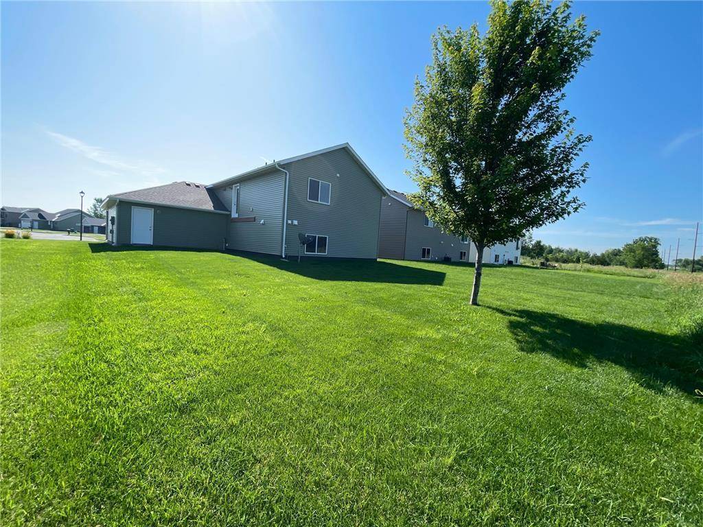 1051 Yellowstone AVE, Saint Cloud, MN 56303