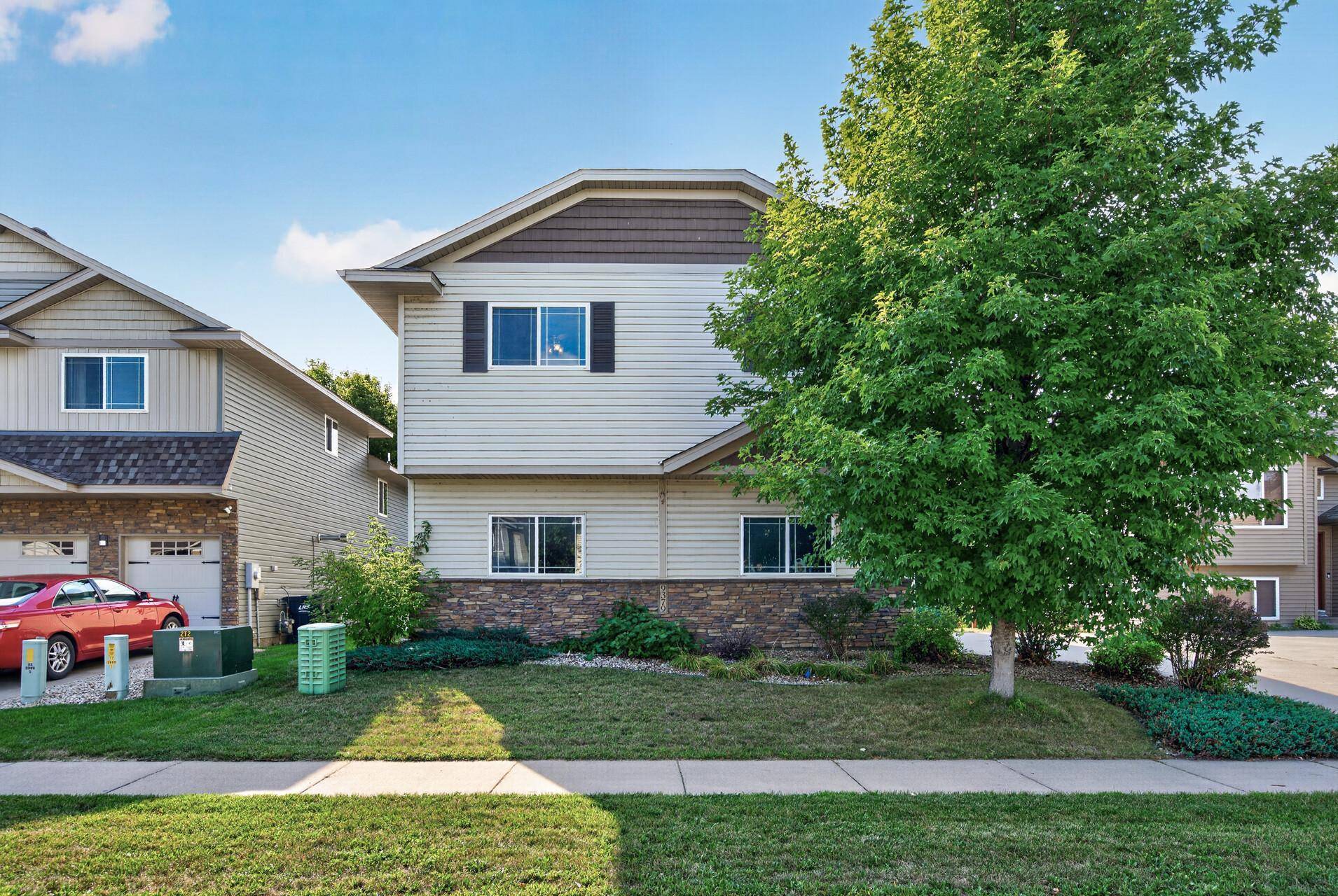 9379 Goodrich DR, Monticello, MN 55362