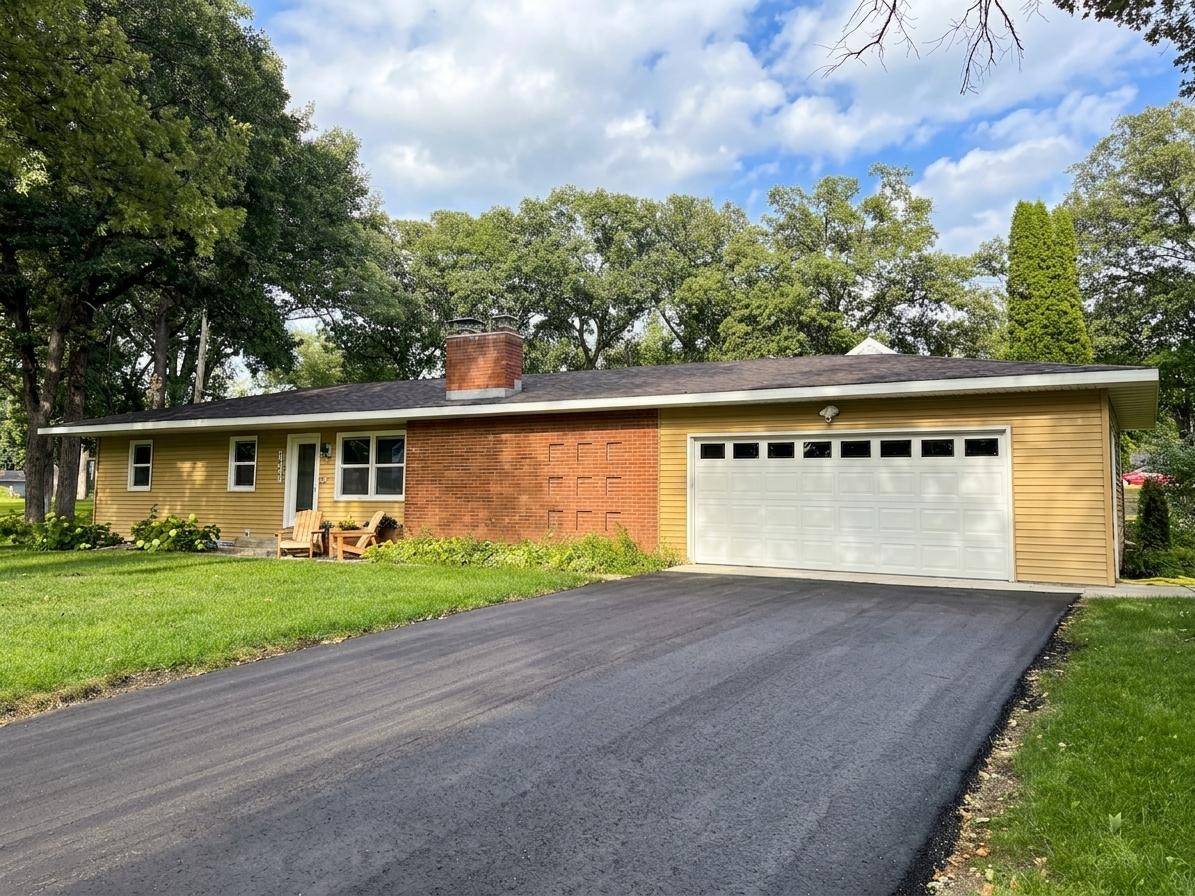 1427 Lori AVE, Detroit Lakes, MN 56501