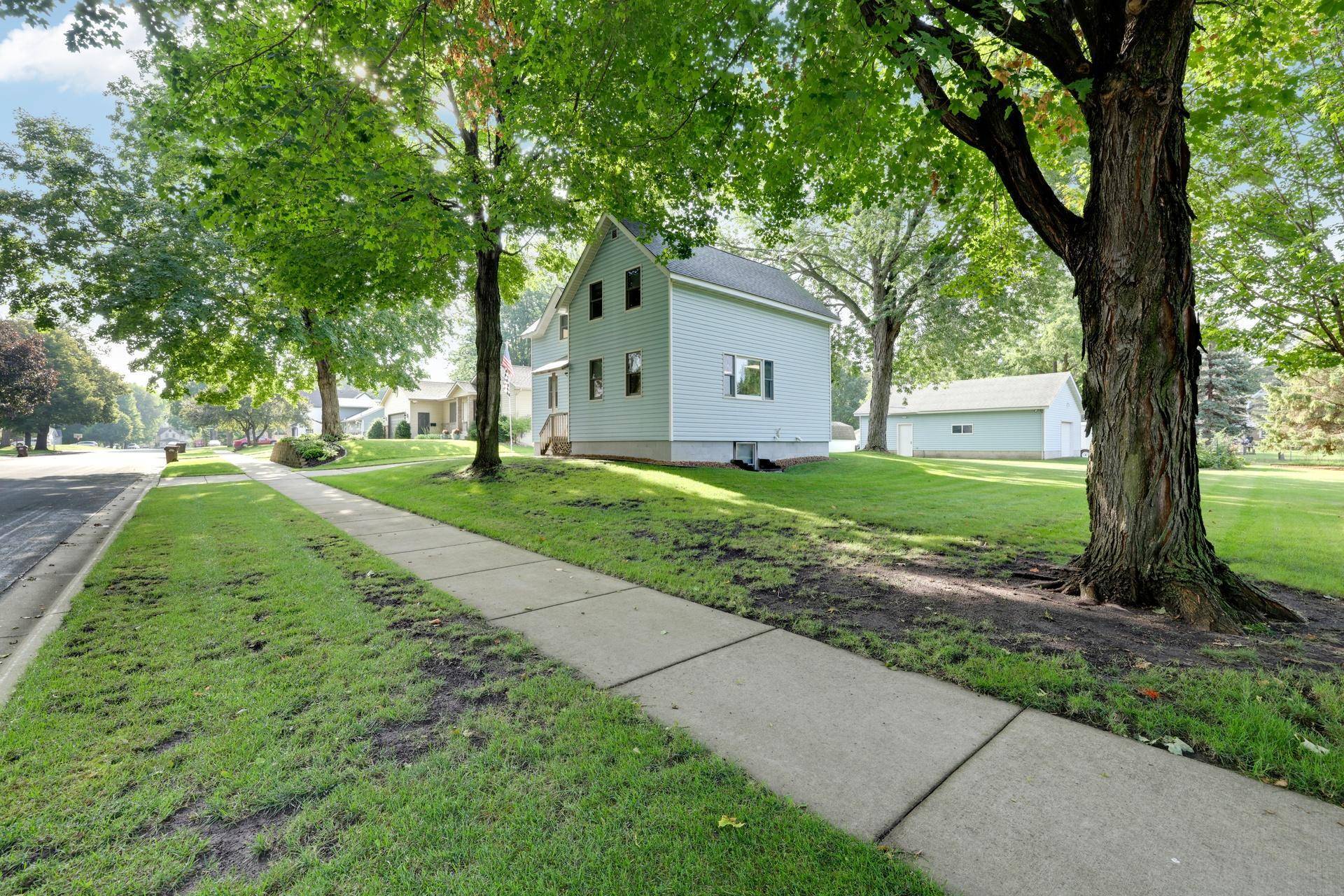 110 2nd ST SW, New Prague, MN 56071