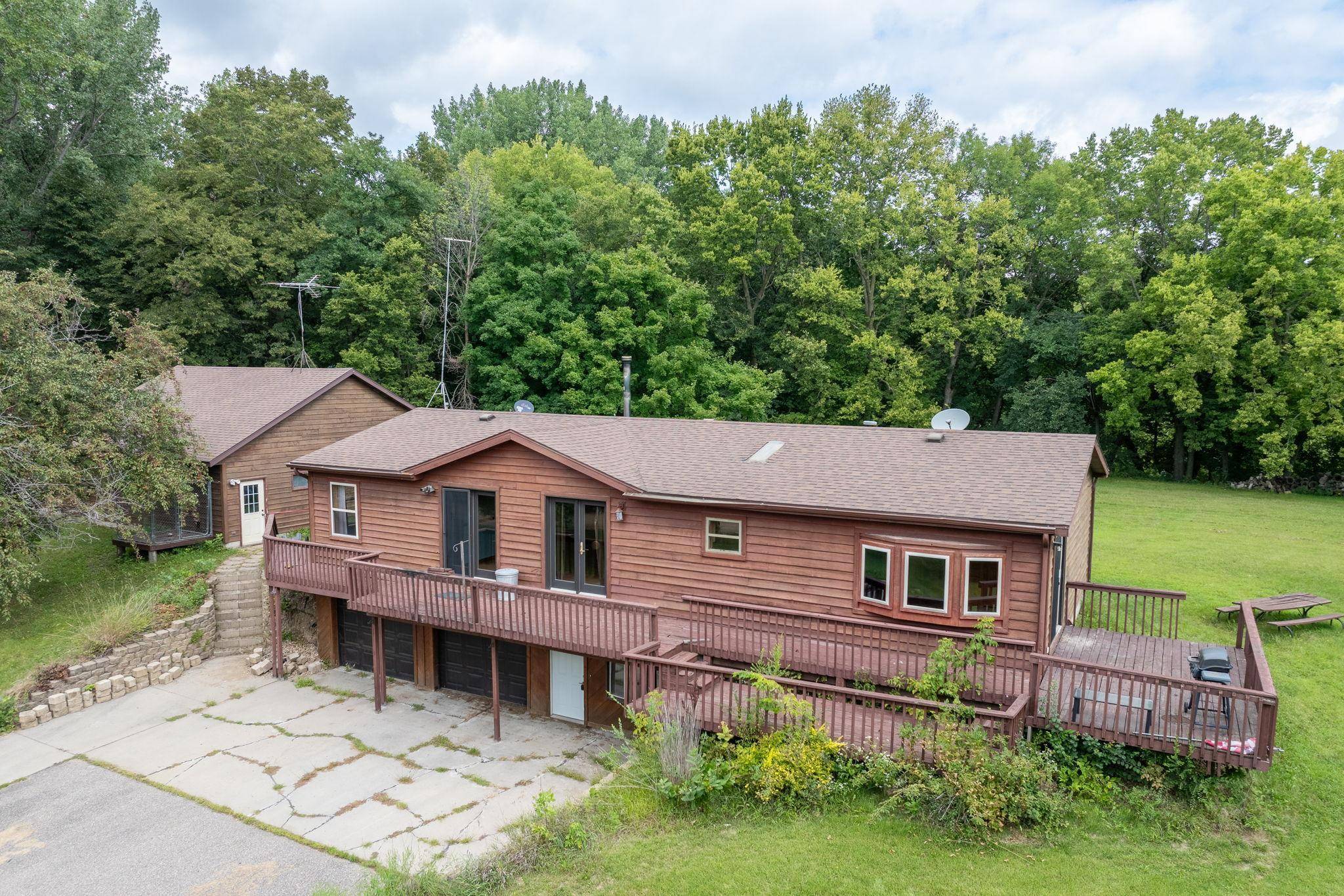 37849 Hillside DR, Saint Peter, MN 56082