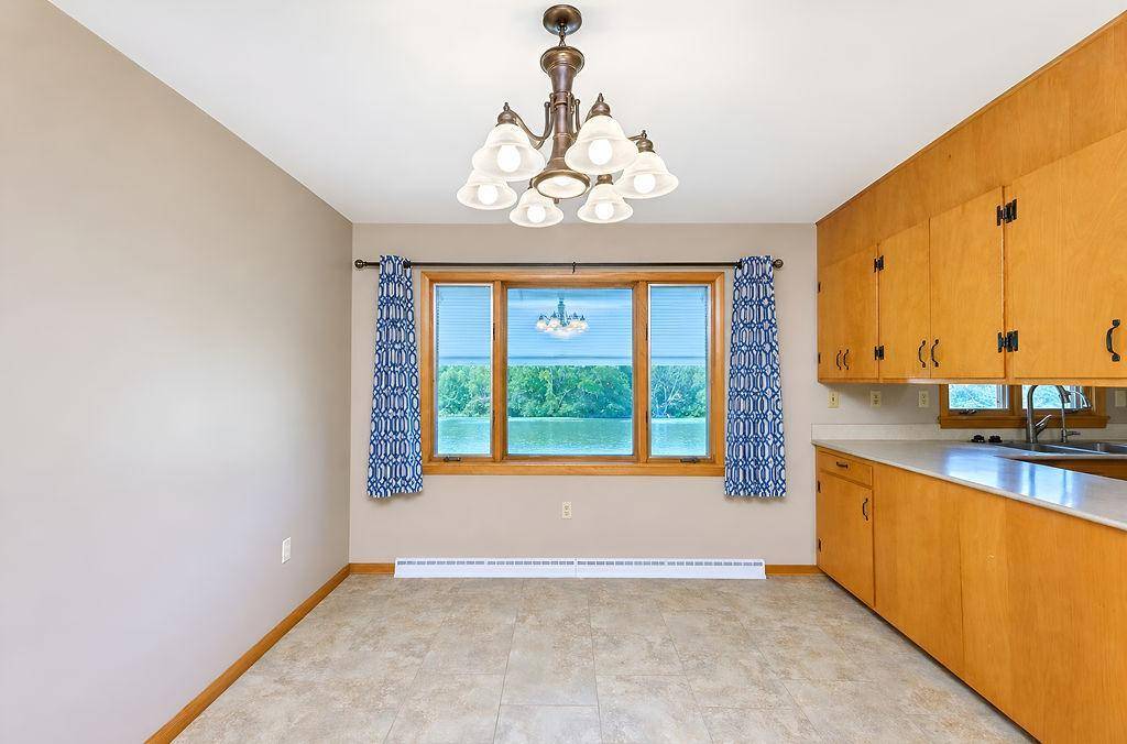 142 10th AVE N, Casselton, ND 58012
