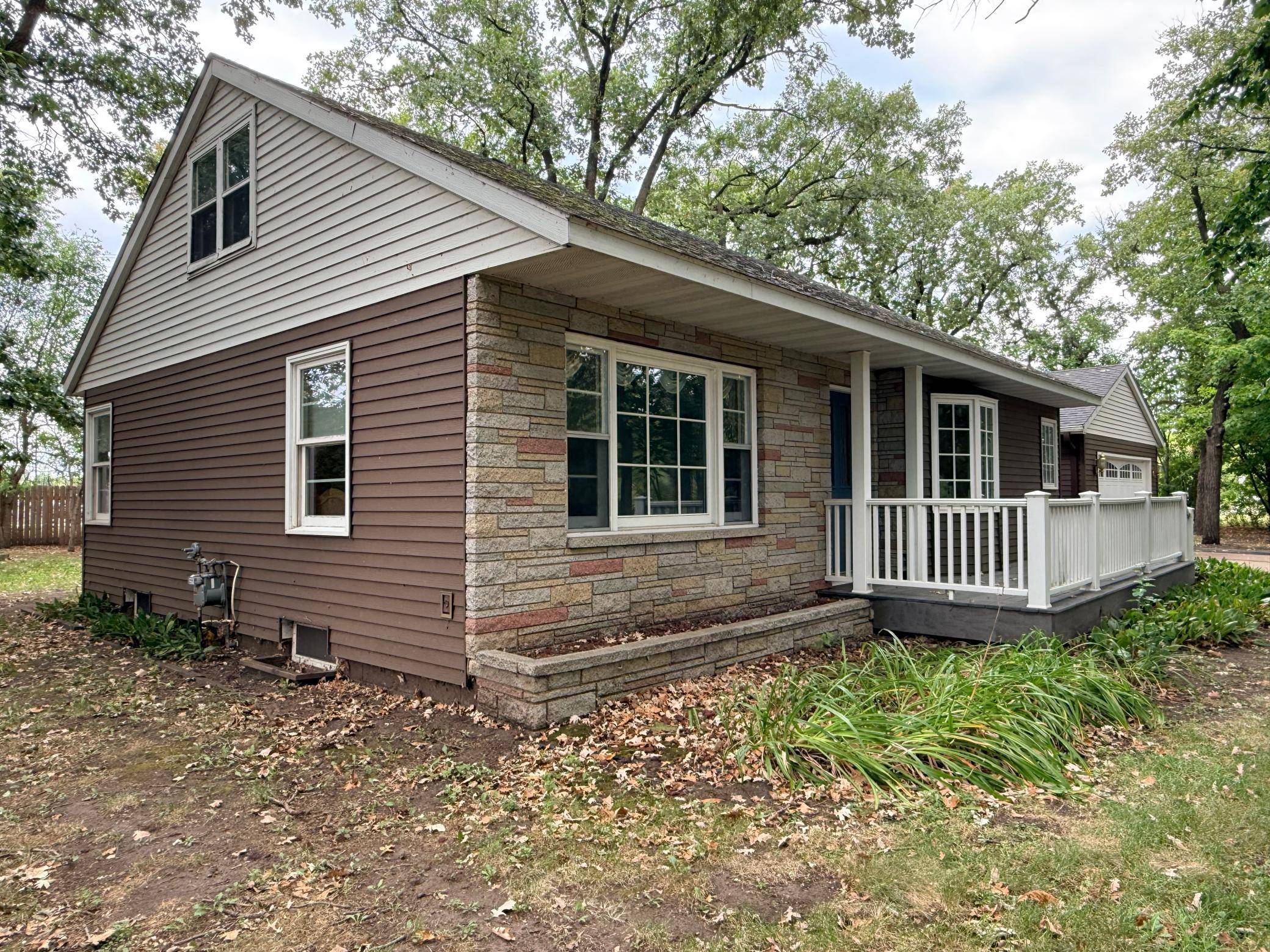 32841 River Oaks LN, Saint Cloud, MN 56303