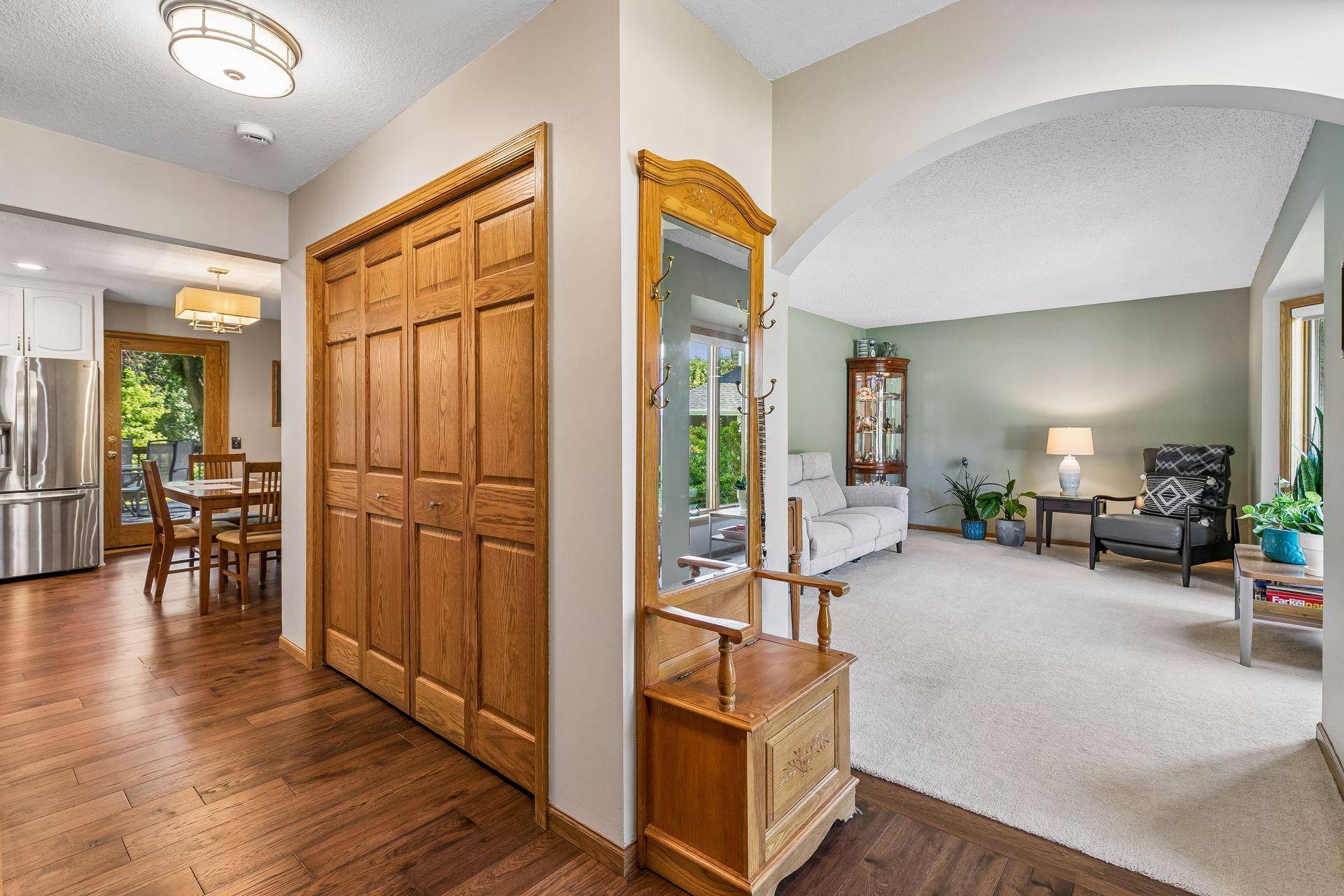 1635 Mallard CIR, Eagan, MN 55122